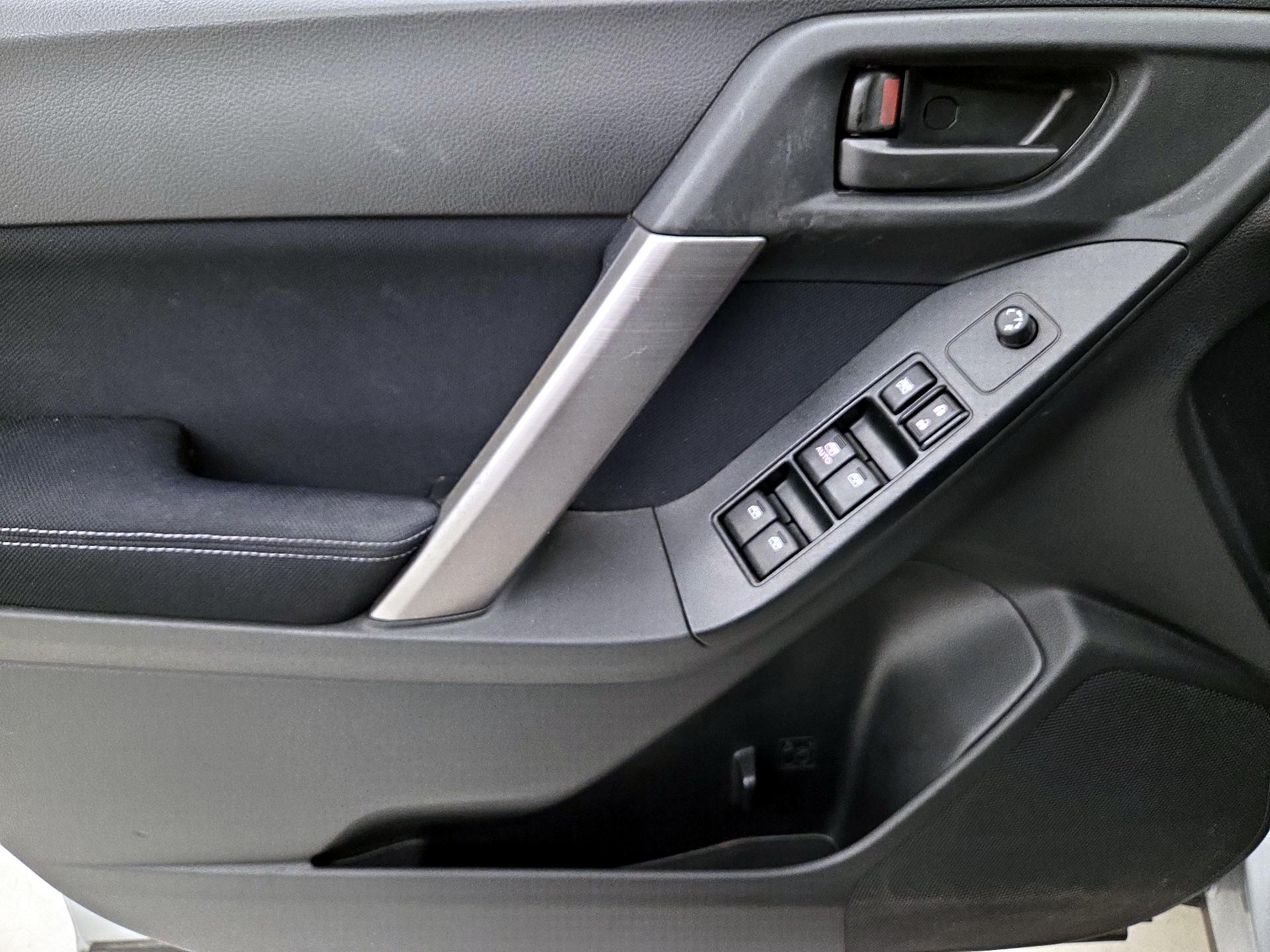 Thumbnail: 2015 Subaru Forester - 12