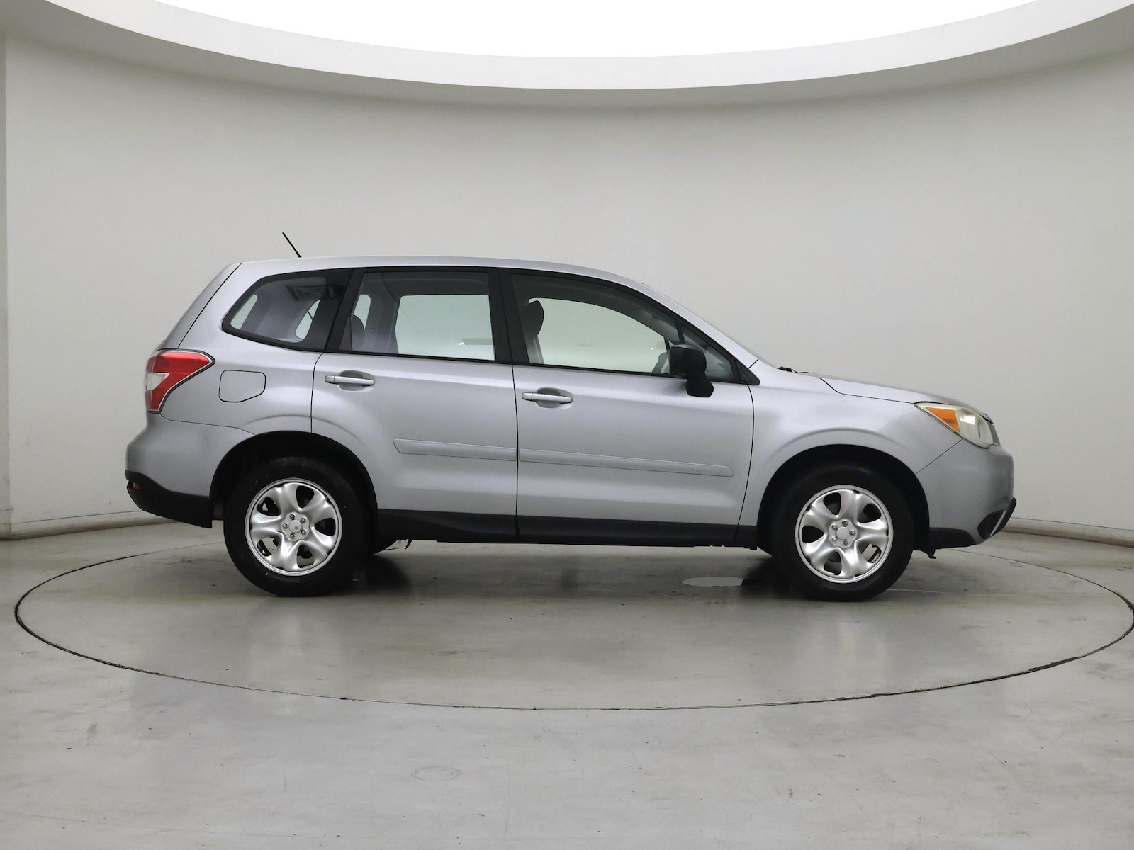 2015 Subaru Forester i - Photo 8