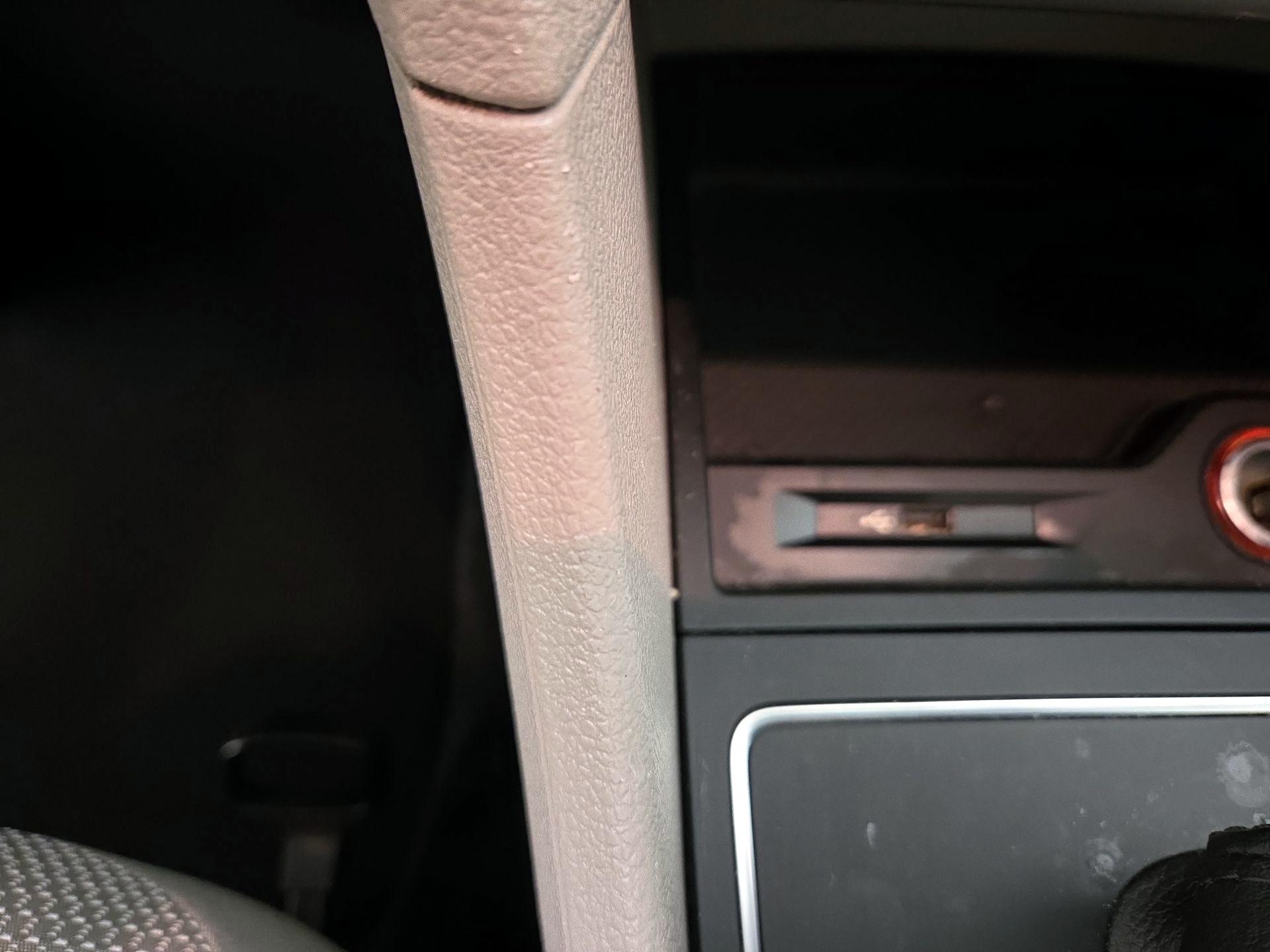 Thumbnail: 2017 Volkswagen Passat - 18