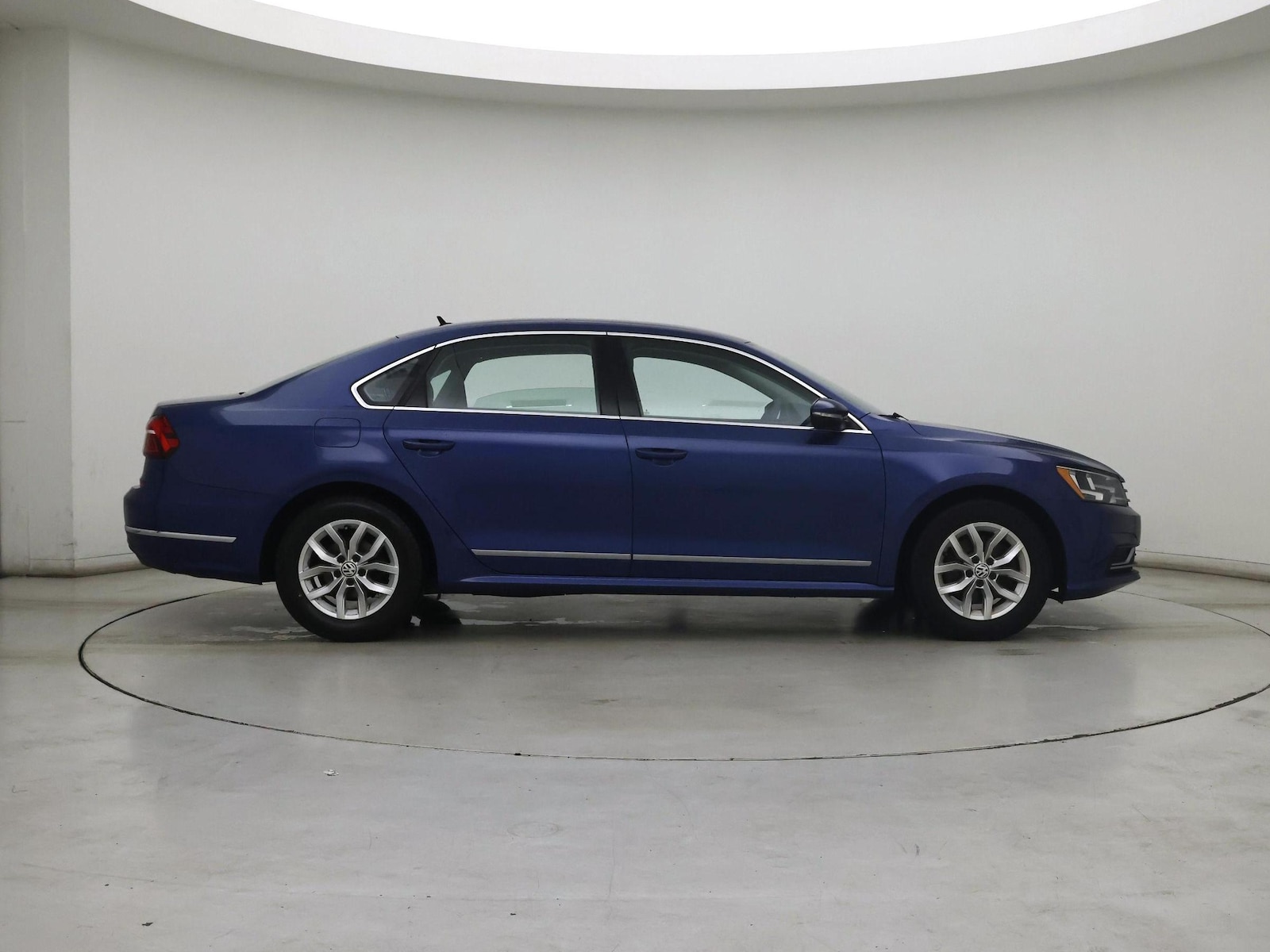 2017 Volkswagen Passat S - Photo 8