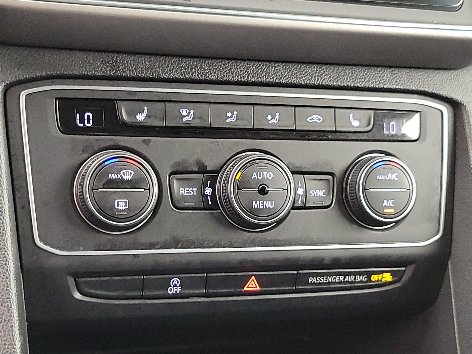 Thumbnail: 2019 Volkswagen Atlas - 16