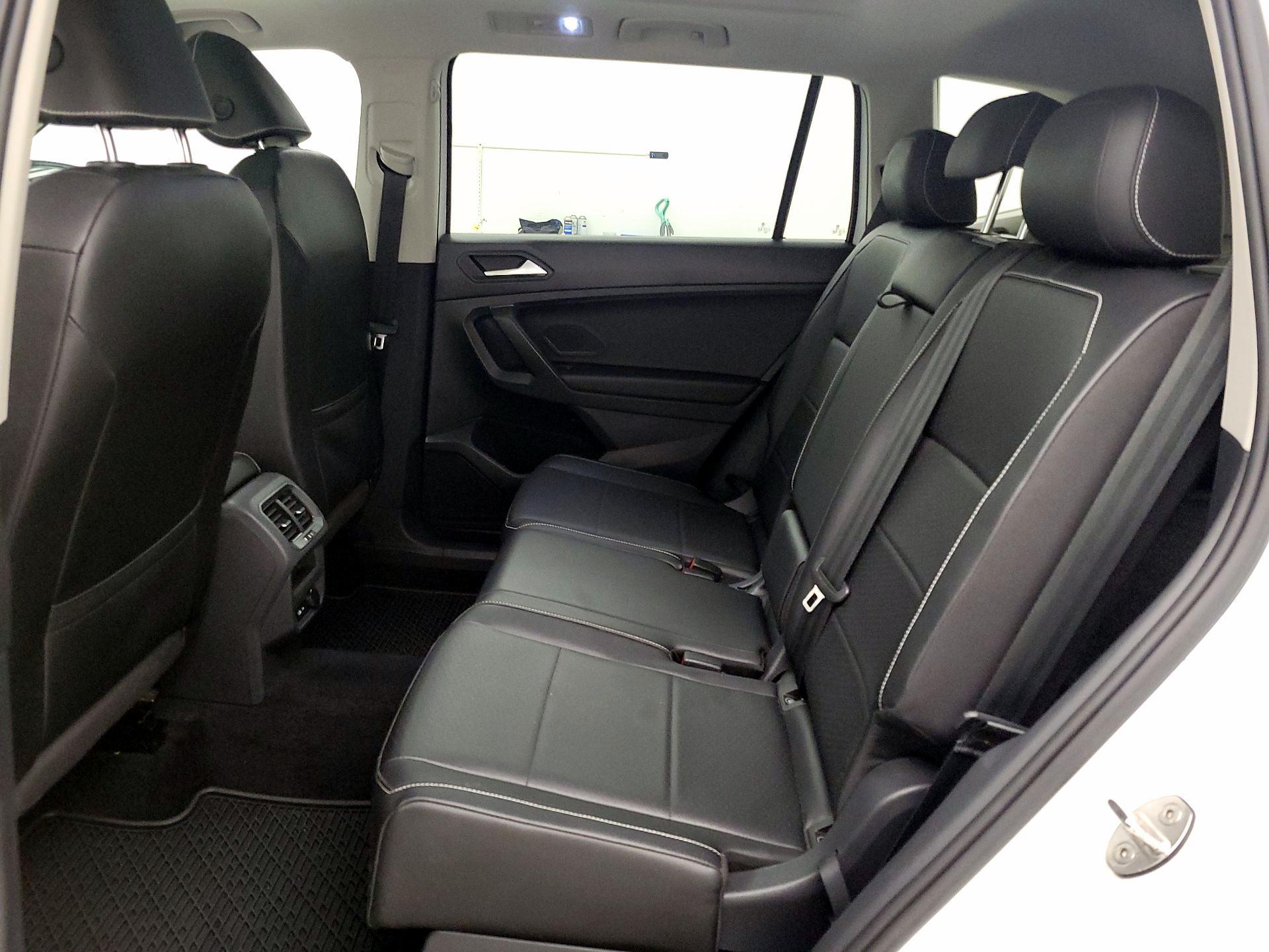 Thumbnail: 2021 Volkswagen Tiguan - 20