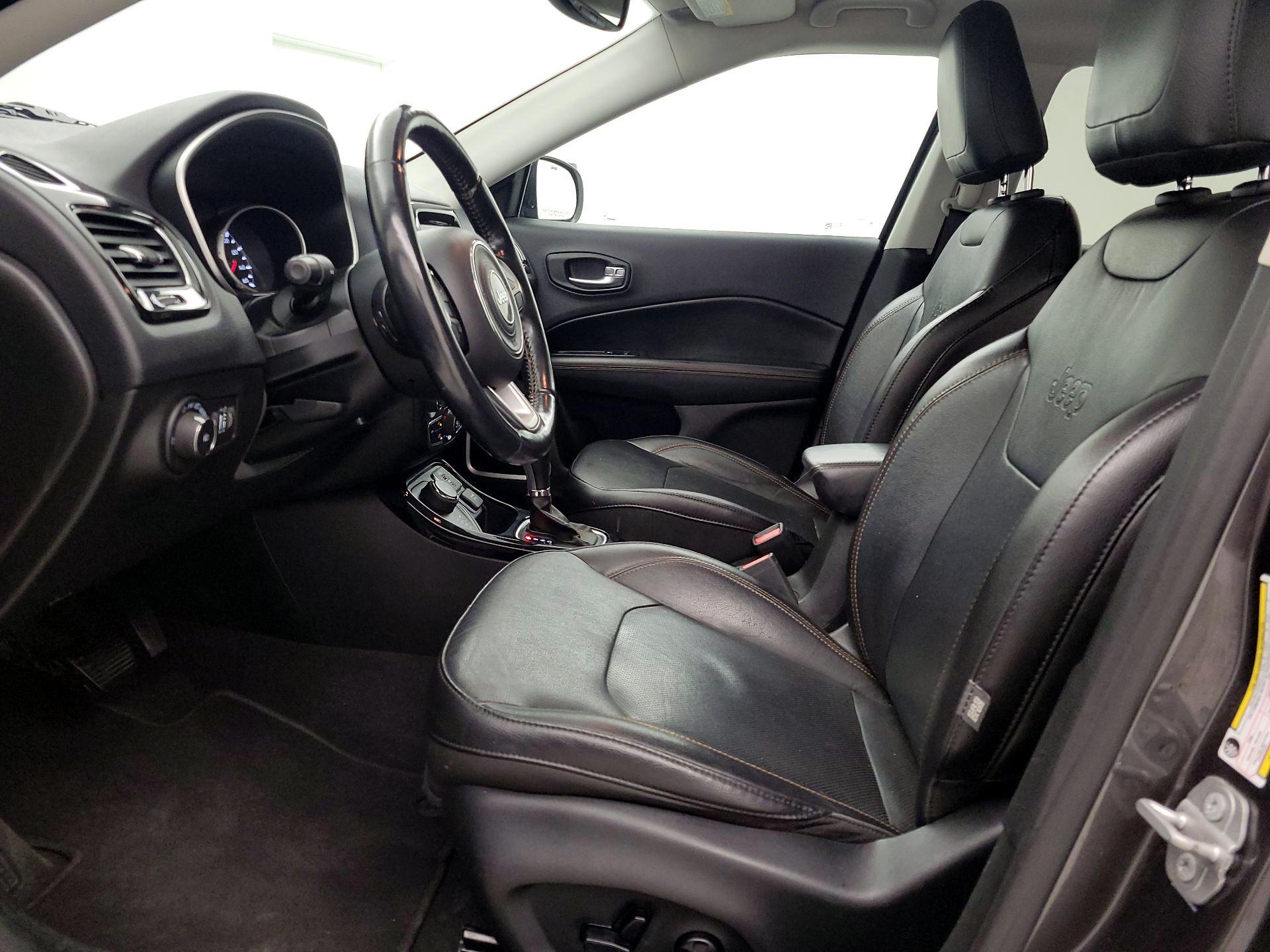 Thumbnail: 2020 Jeep Compass - 11
