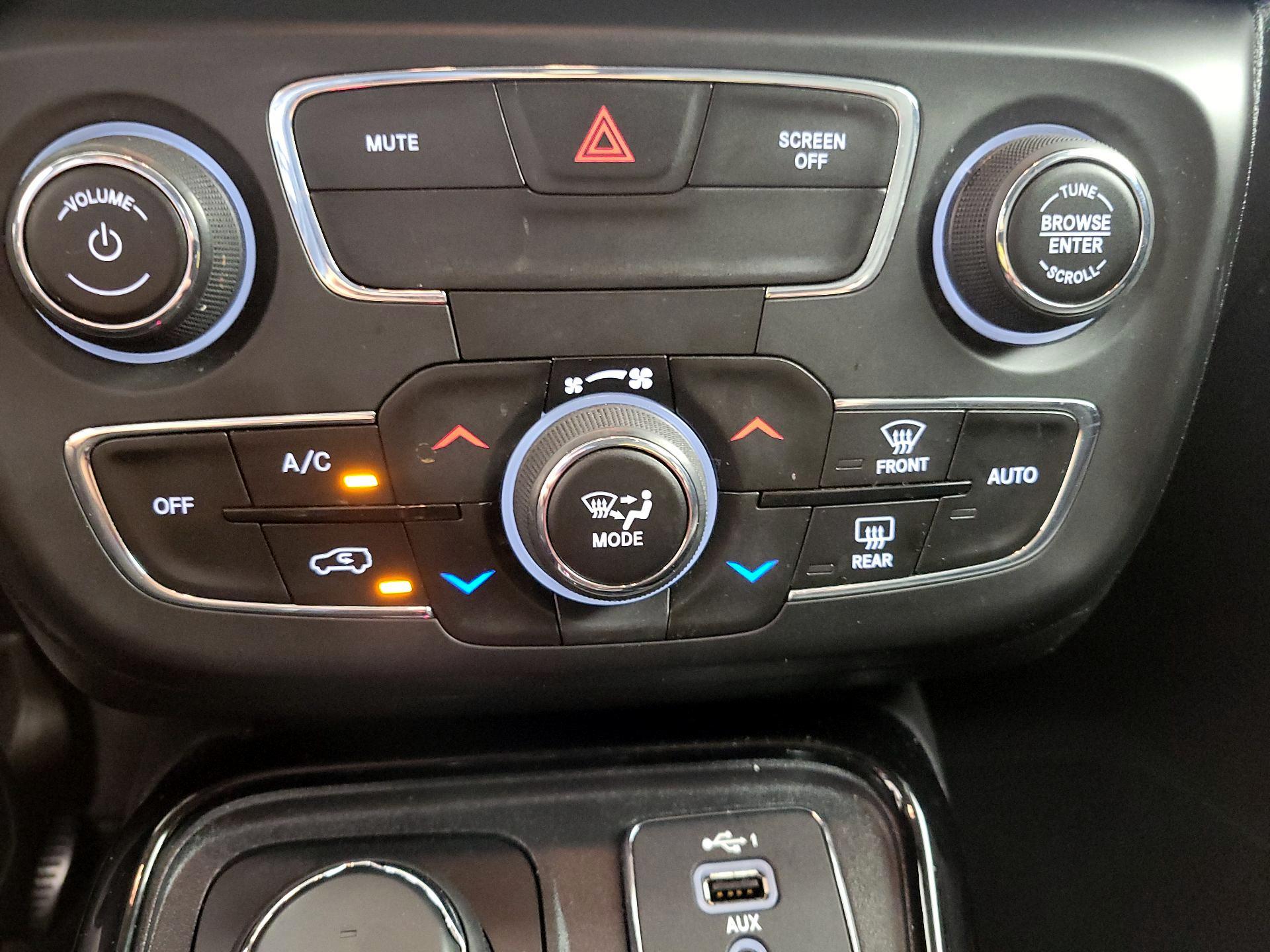 Thumbnail: 2020 Jeep Compass - 16