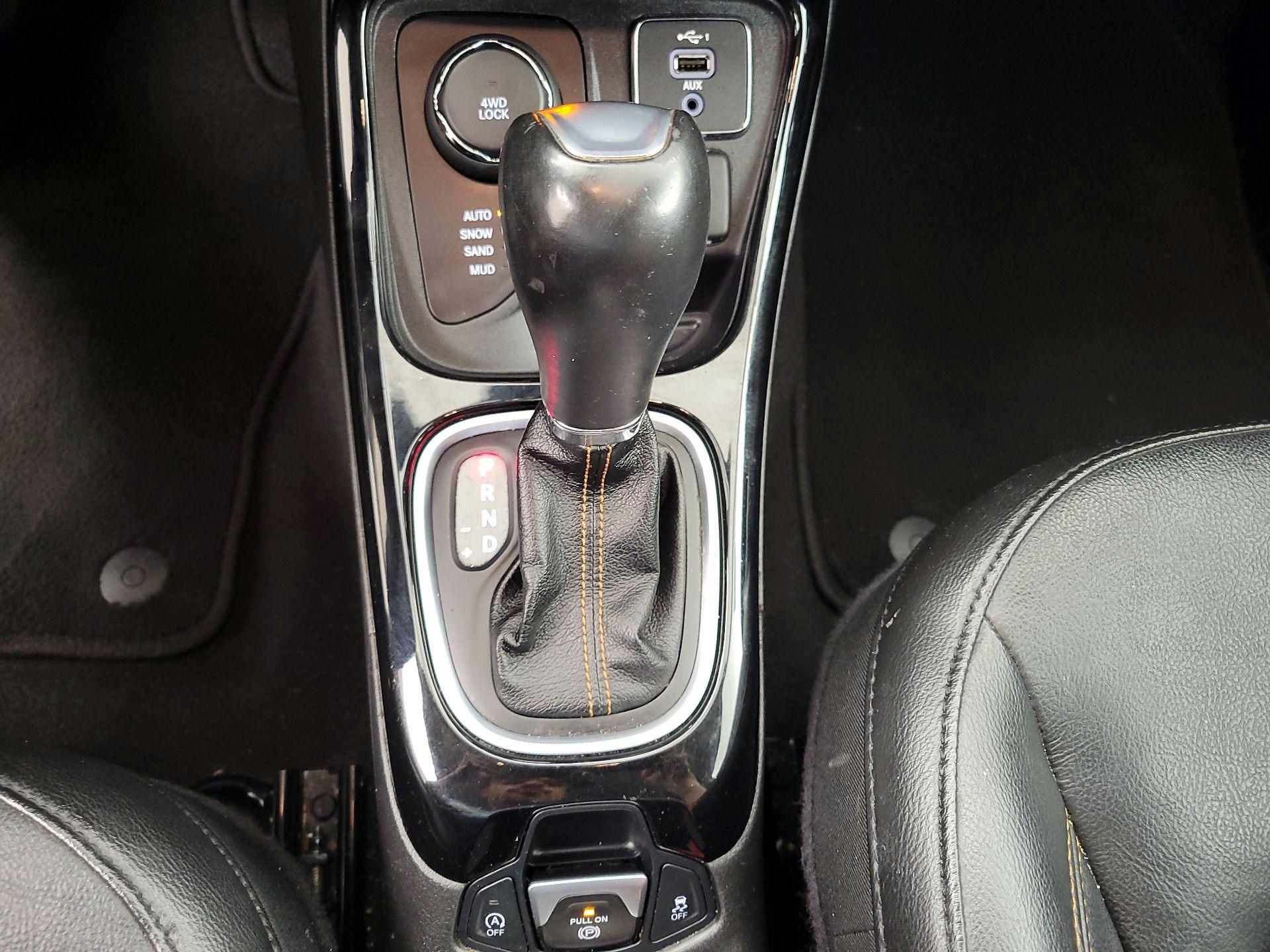 Thumbnail: 2020 Jeep Compass - 17