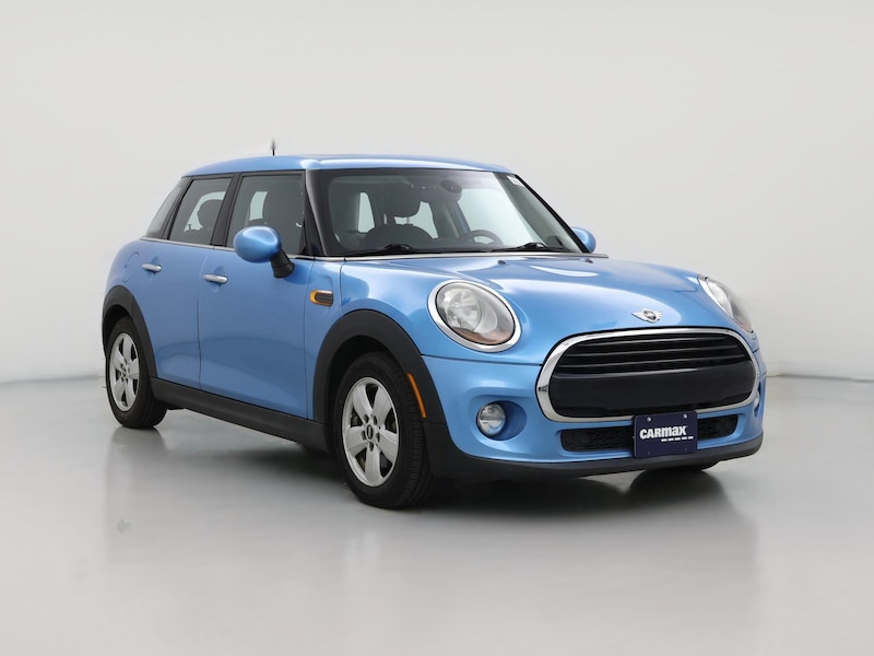 2016 MINI Cooper Hardtop  -
                  Saint James, NY