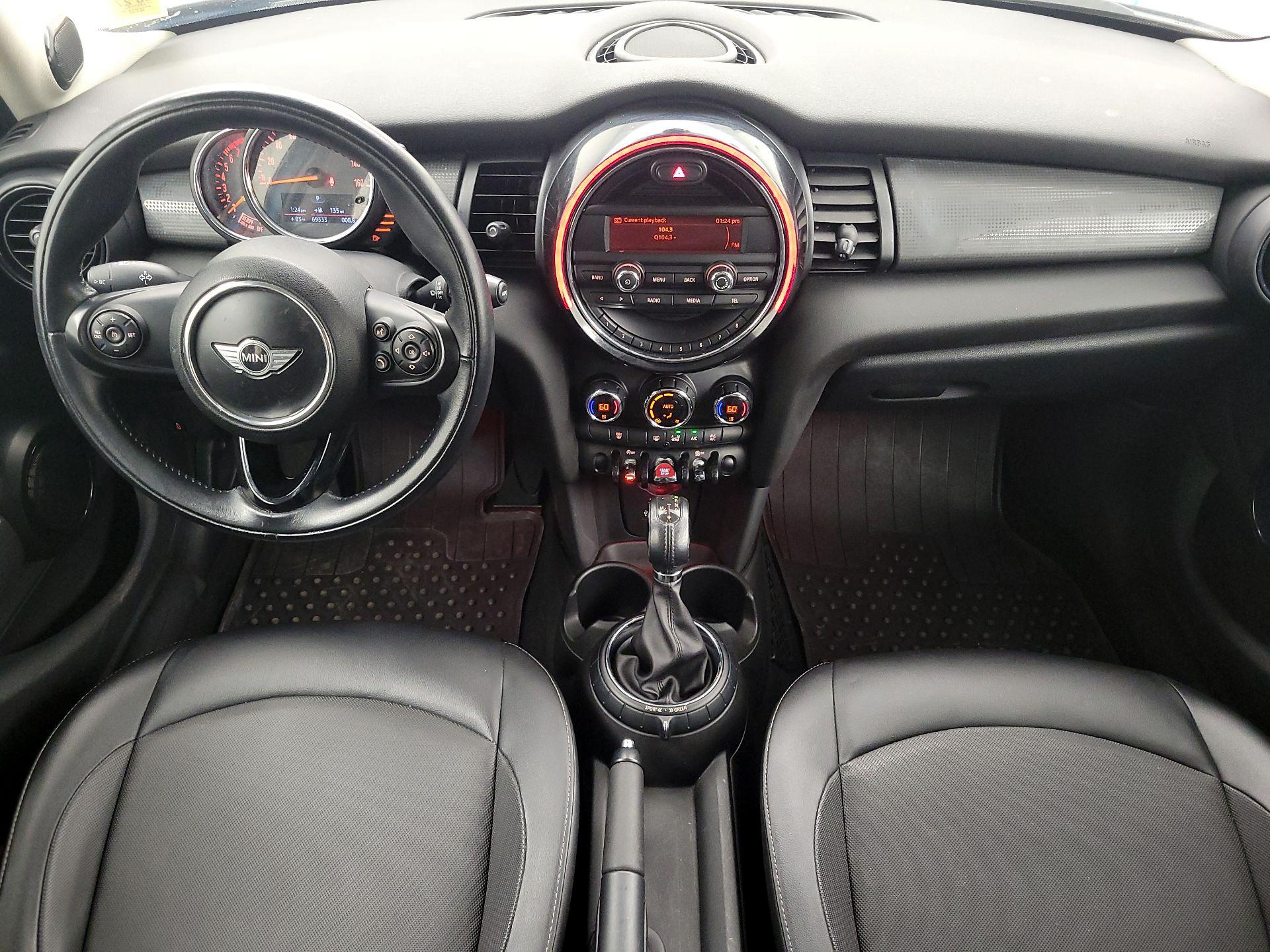 Thumbnail: 2016 MINI Cooper Hardtop - 9