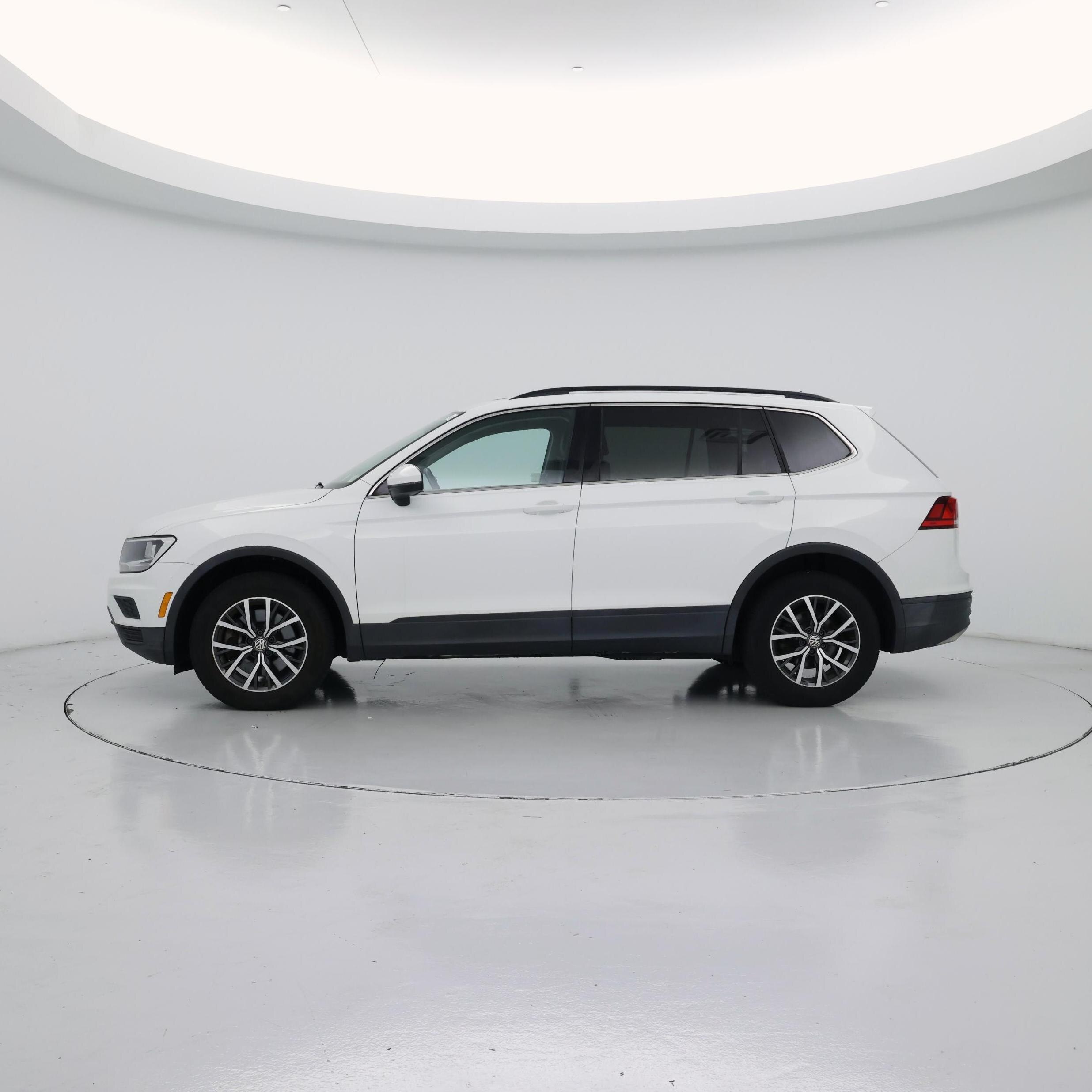 Thumbnail: 2019 Volkswagen Tiguan - 3