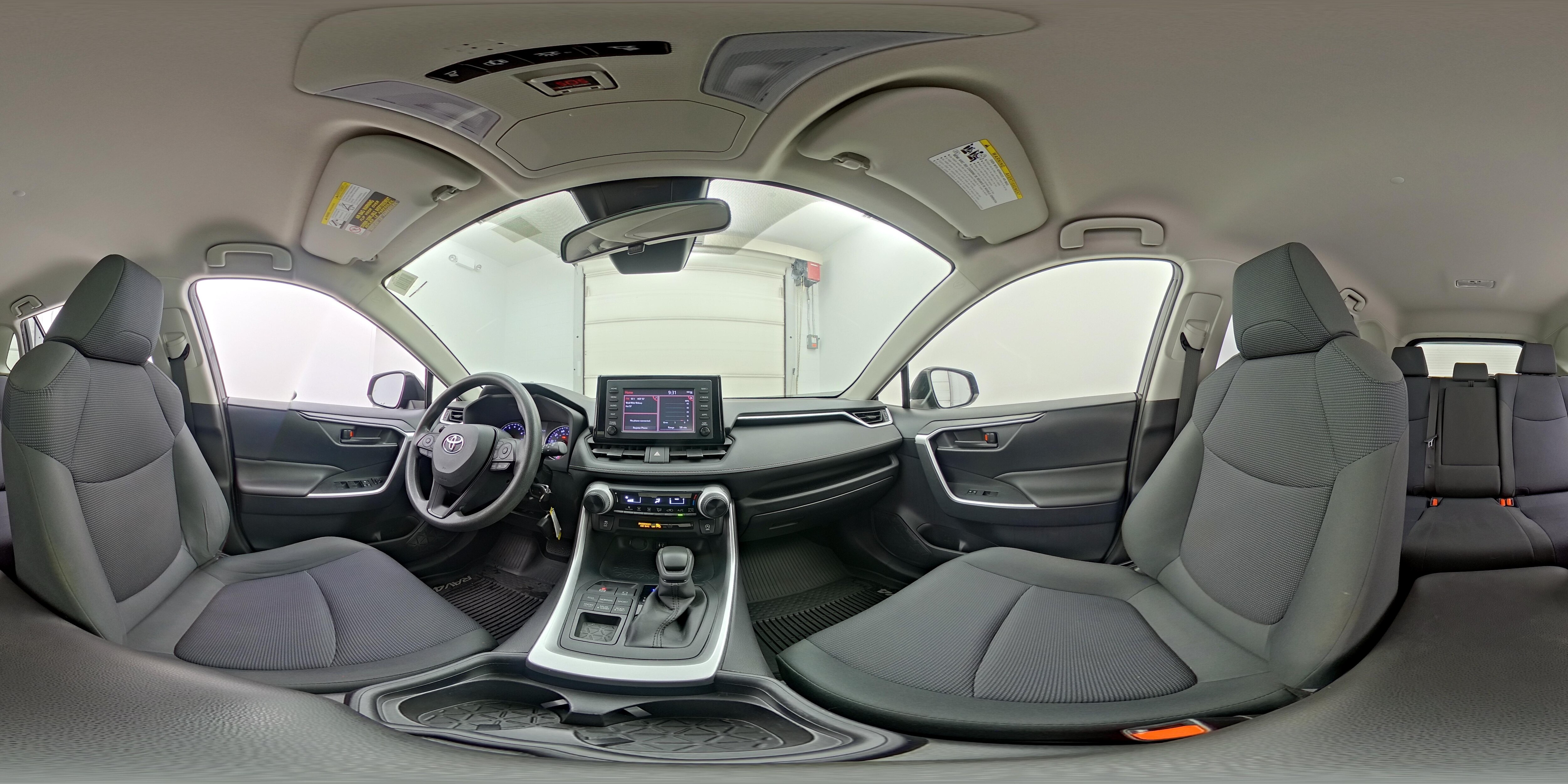 2019 Toyota RAV4 LE - Photo 24