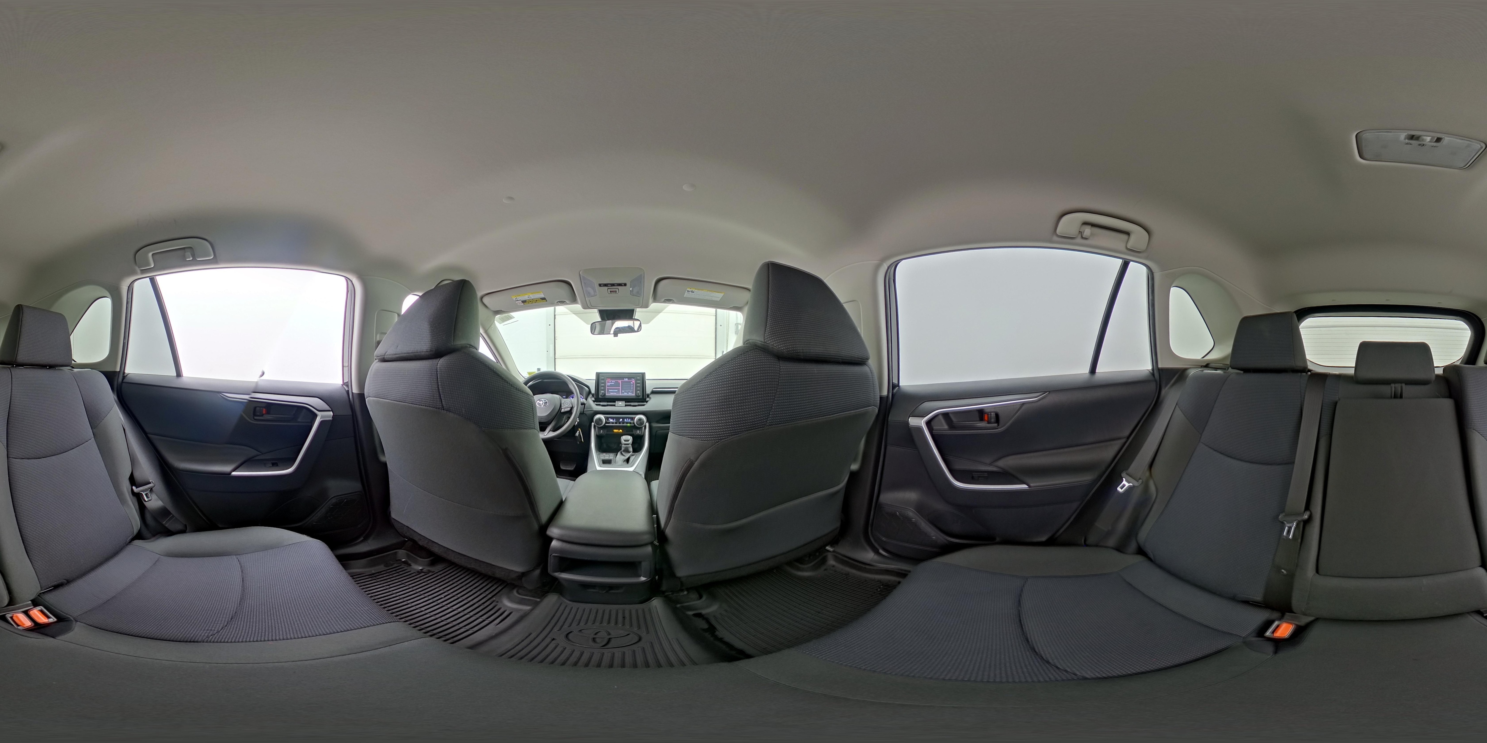 2019 Toyota RAV4 LE - Photo 25