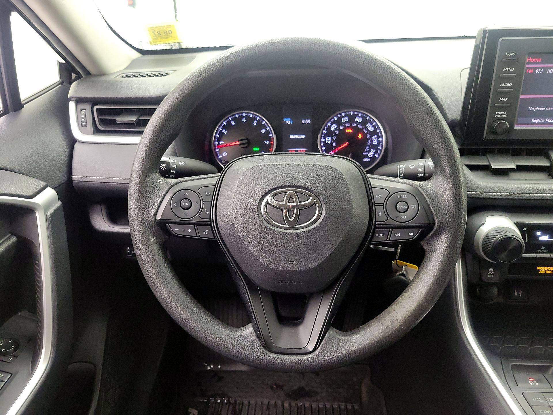 Thumbnail: 2019 Toyota RAV4 - 10