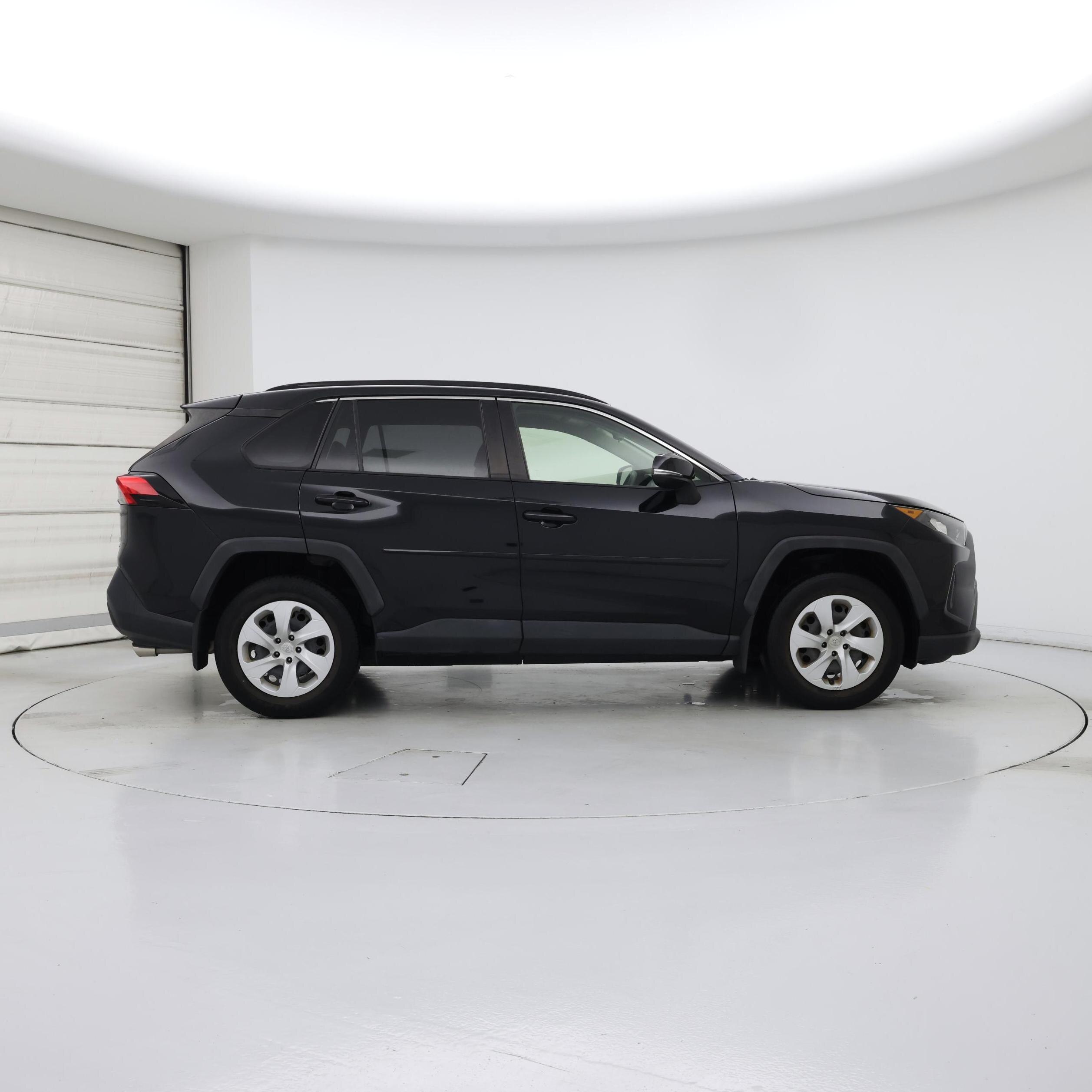 Thumbnail: 2019 Toyota RAV4 - 7