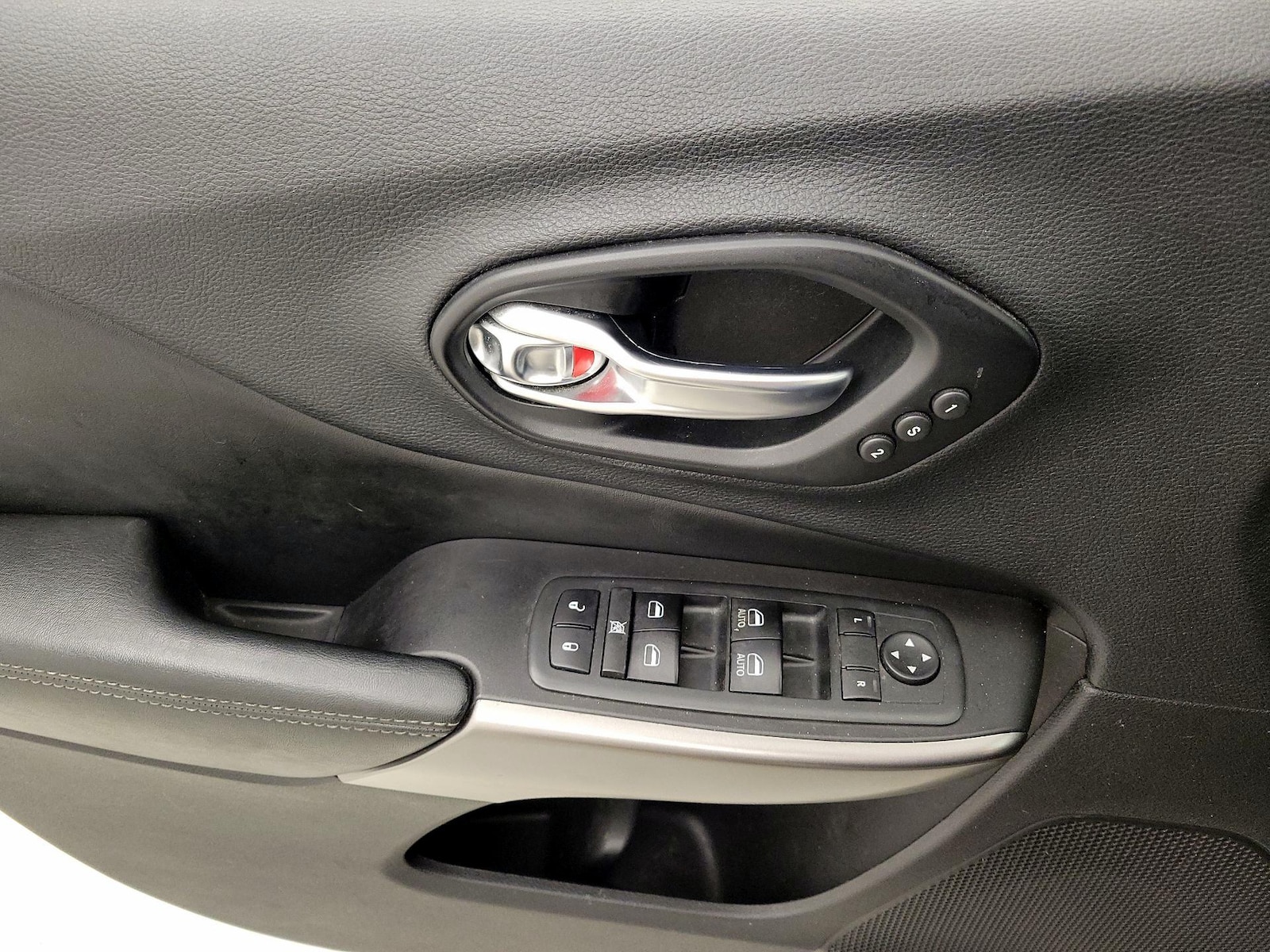2020 Jeep Cherokee Limited - Photo 13