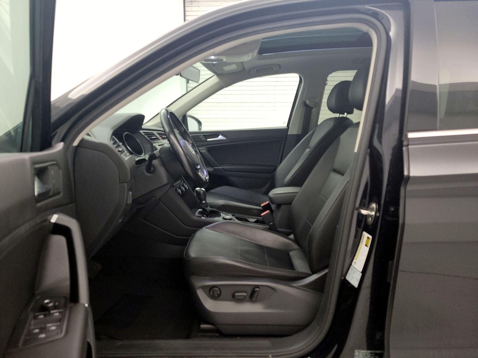 2018 Volkswagen Tiguan SEL - Photo 12