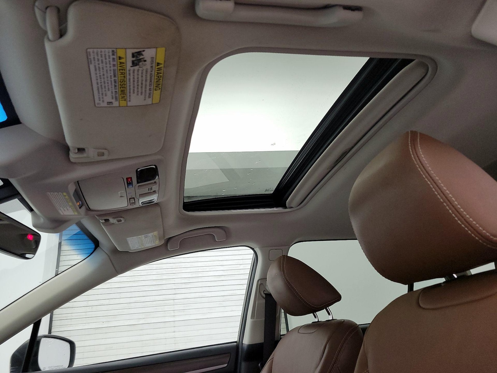 Sunroof(s) & Overhead Airbags