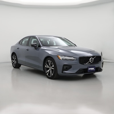 2024 Volvo S60 B5 Plus Dark Theme