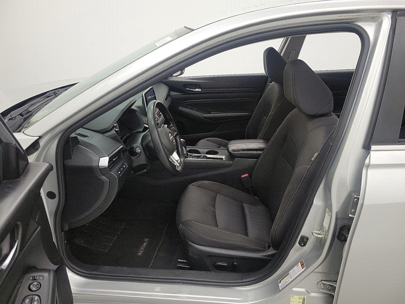 Power Seat(s) & Side Airbags