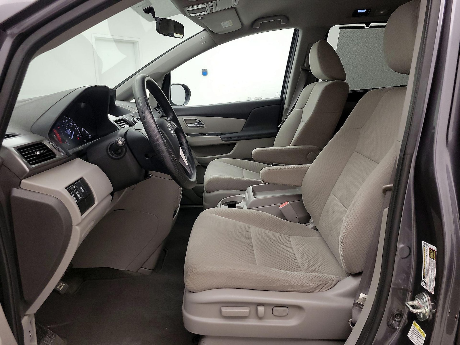 Power Seat(s) & Side Airbags