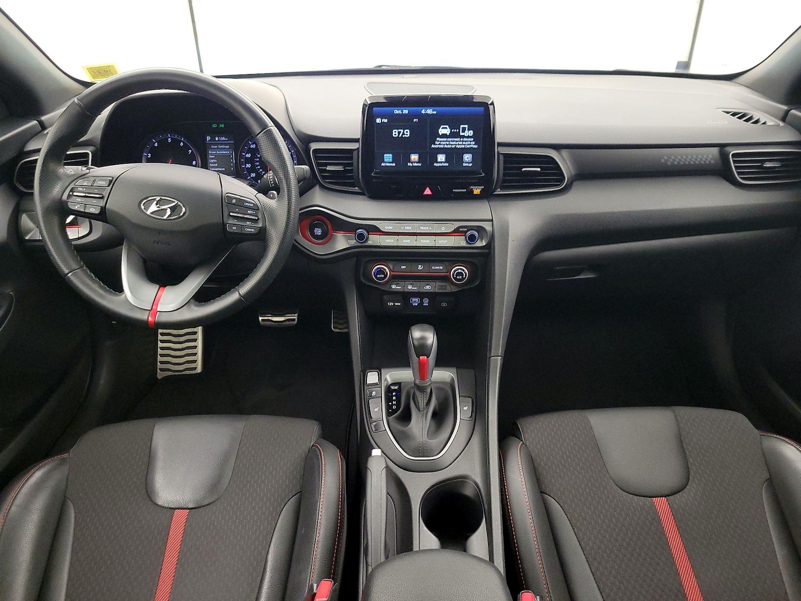 Apple CarPlay® & Android Auto™