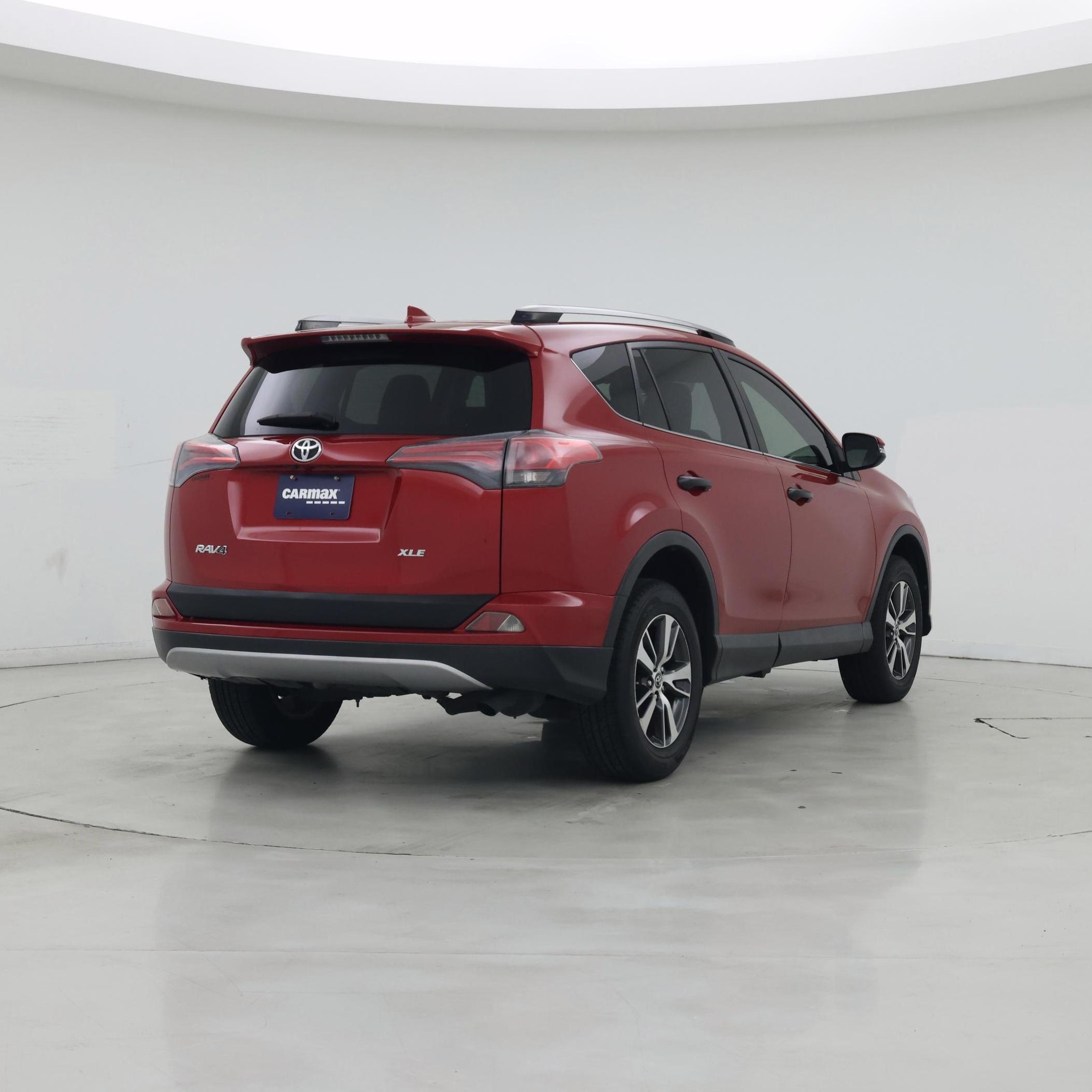 Thumbnail: 2017 Toyota RAV4 - 8