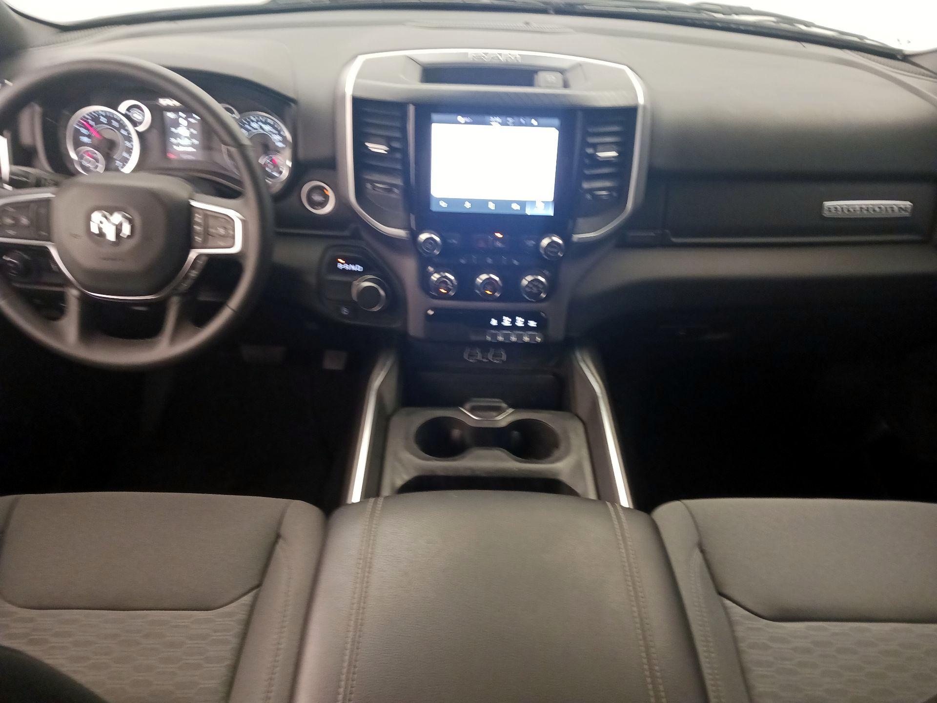 Thumbnail: 2025 RAM 1500 - 9