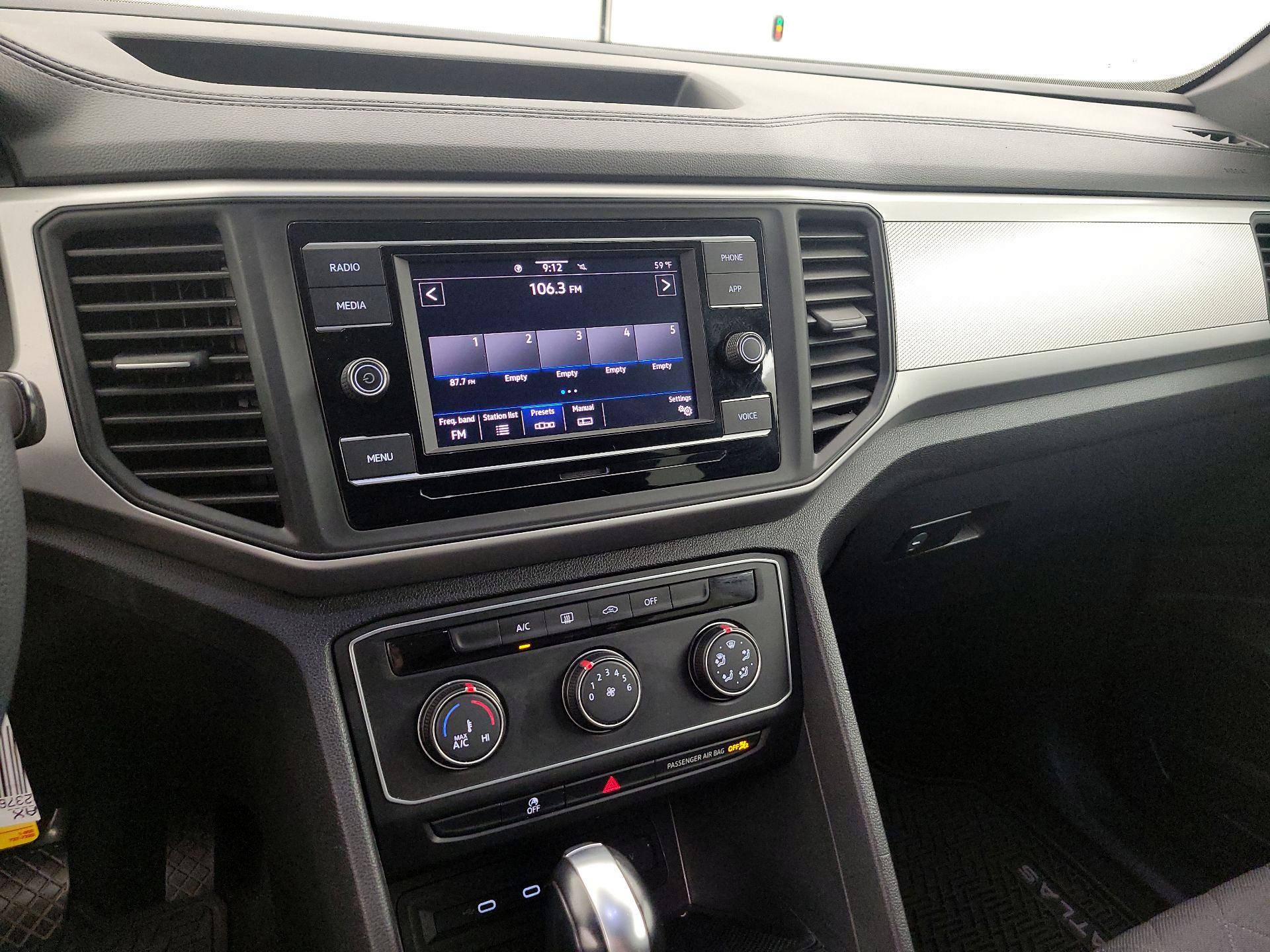 Thumbnail: 2021 Volkswagen Atlas - 15