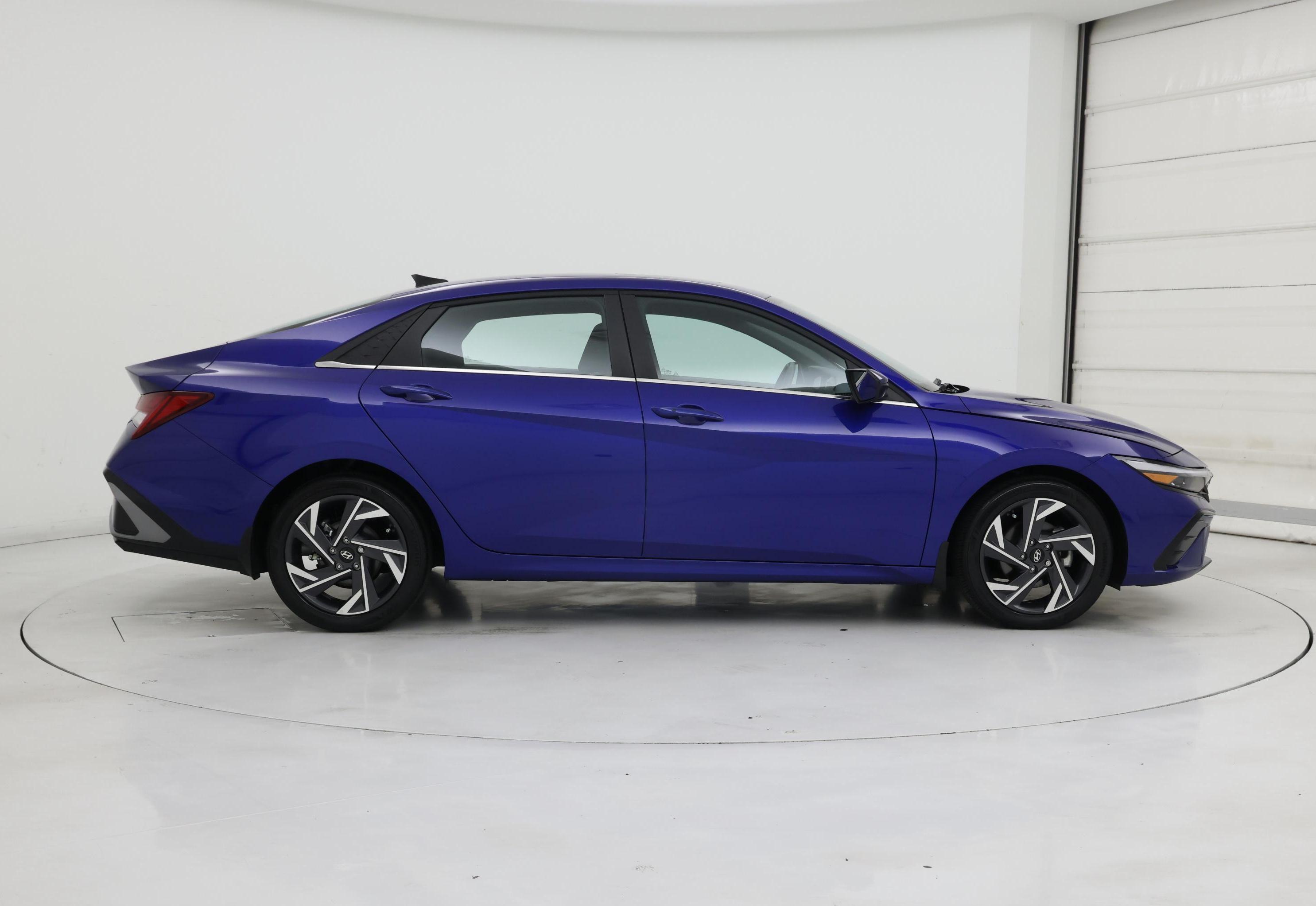 Thumbnail: 2024 Hyundai Elantra - 7