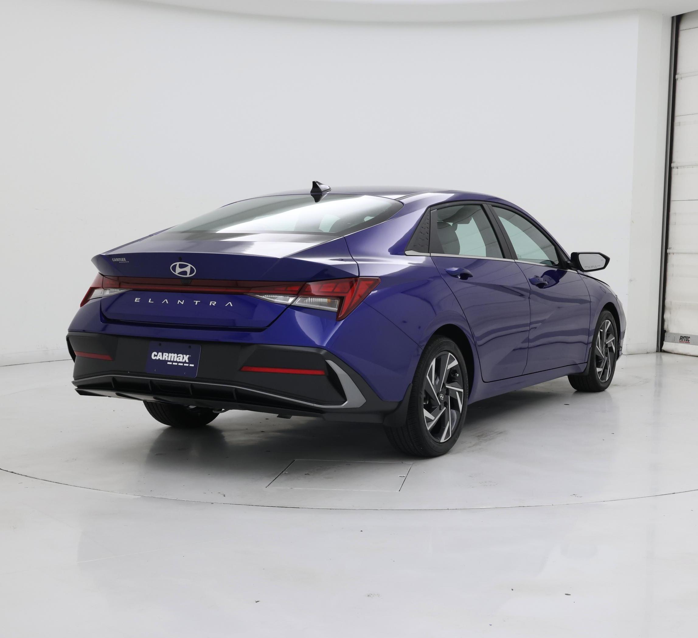 Thumbnail: 2024 Hyundai Elantra - 8