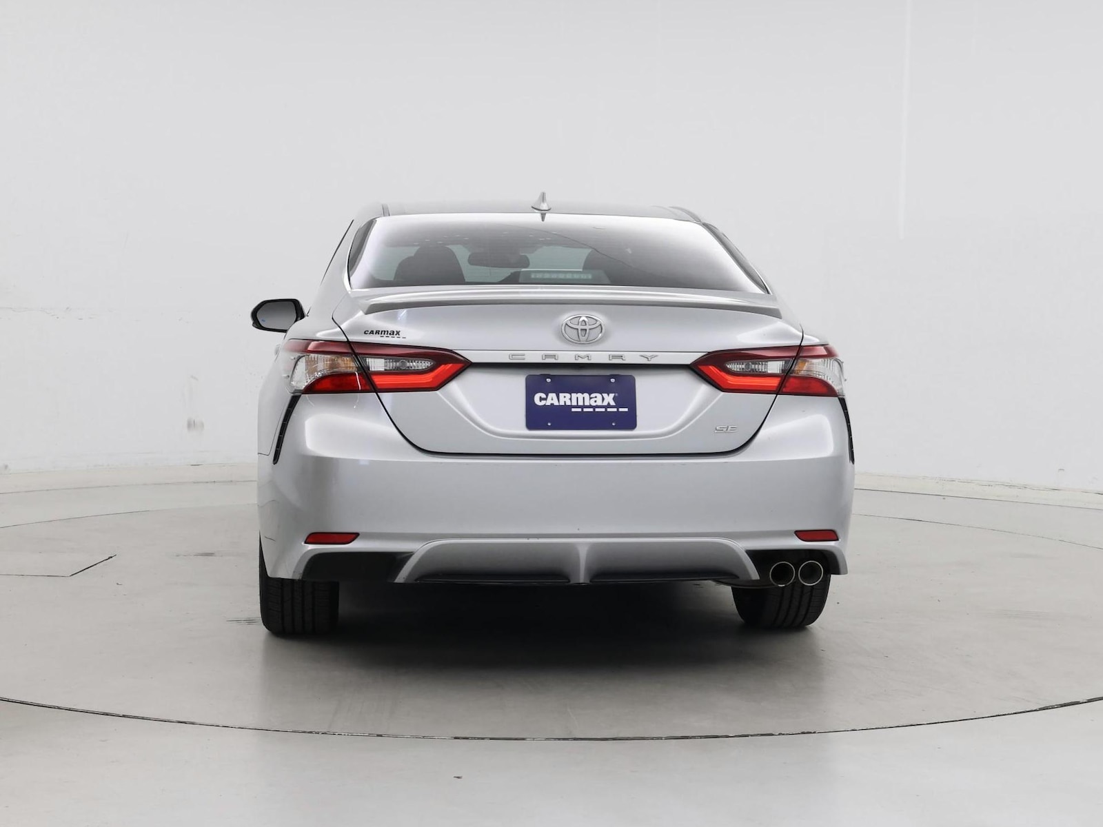 2022 Toyota Camry SE - Photo 7
