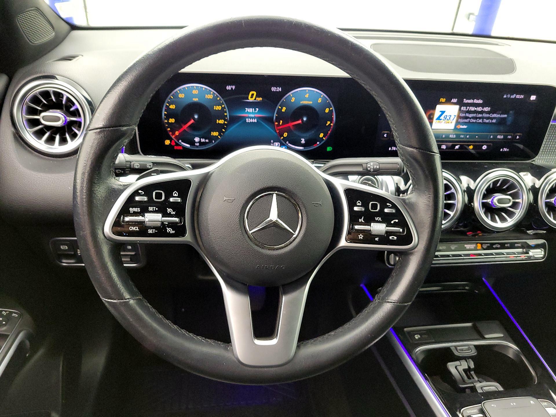 Thumbnail: 2021 Mercedes-Benz GLB - 10
