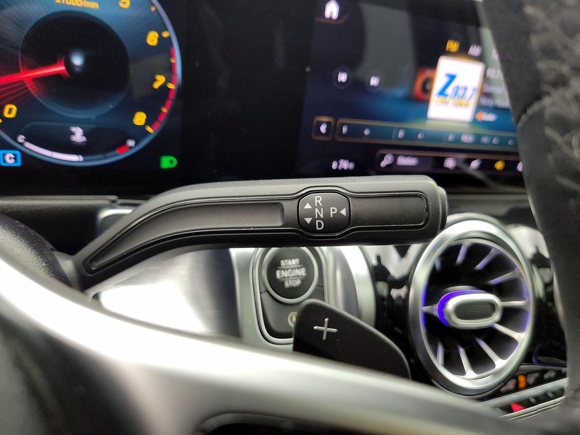 Thumbnail: 2021 Mercedes-Benz GLB - 17