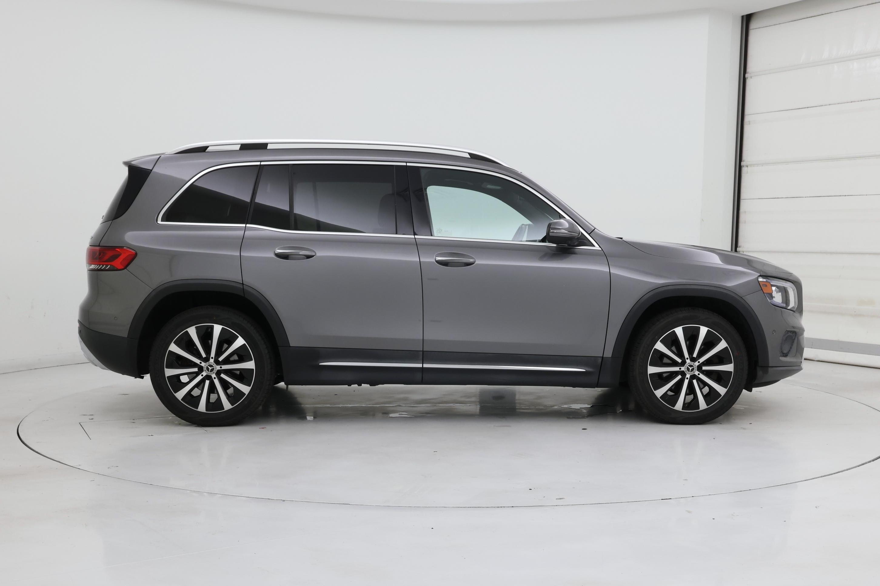 Thumbnail: 2021 Mercedes-Benz GLB - 7