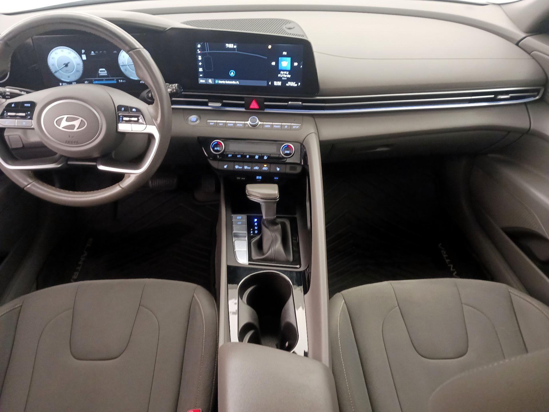 Thumbnail: 2025 Hyundai Elantra - 9