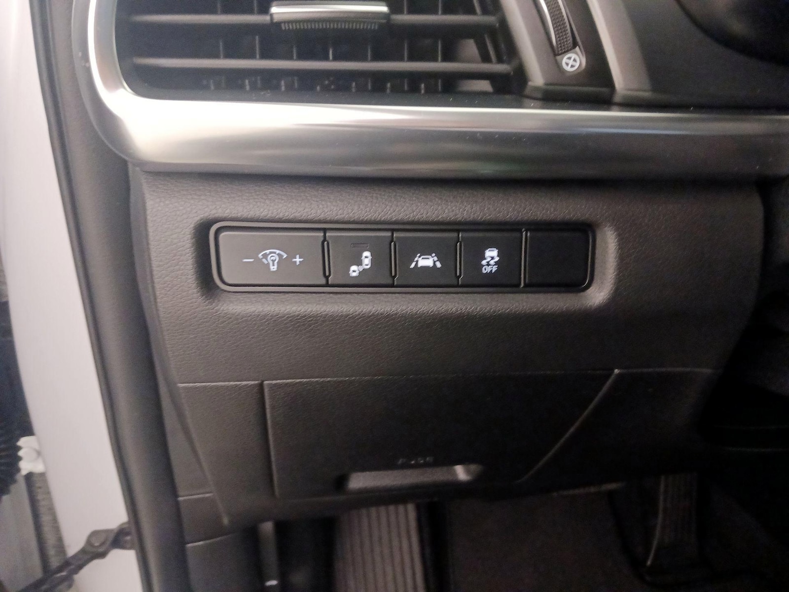 2022 Kia Telluride S - Photo 14