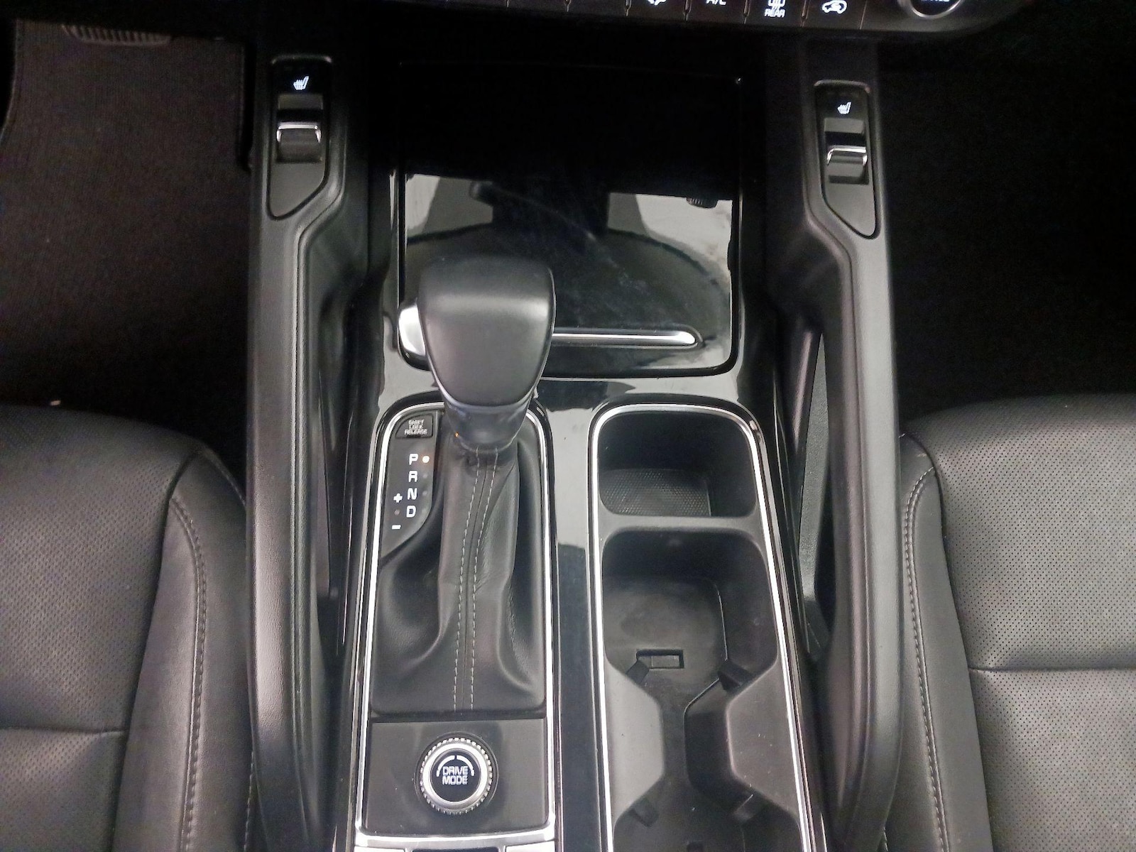 2022 Kia Telluride S - Photo 19