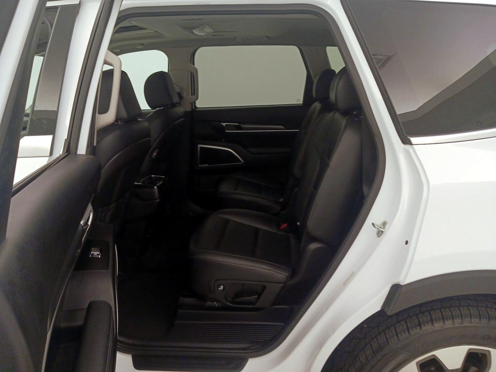 2022 Kia Telluride S - Photo 22