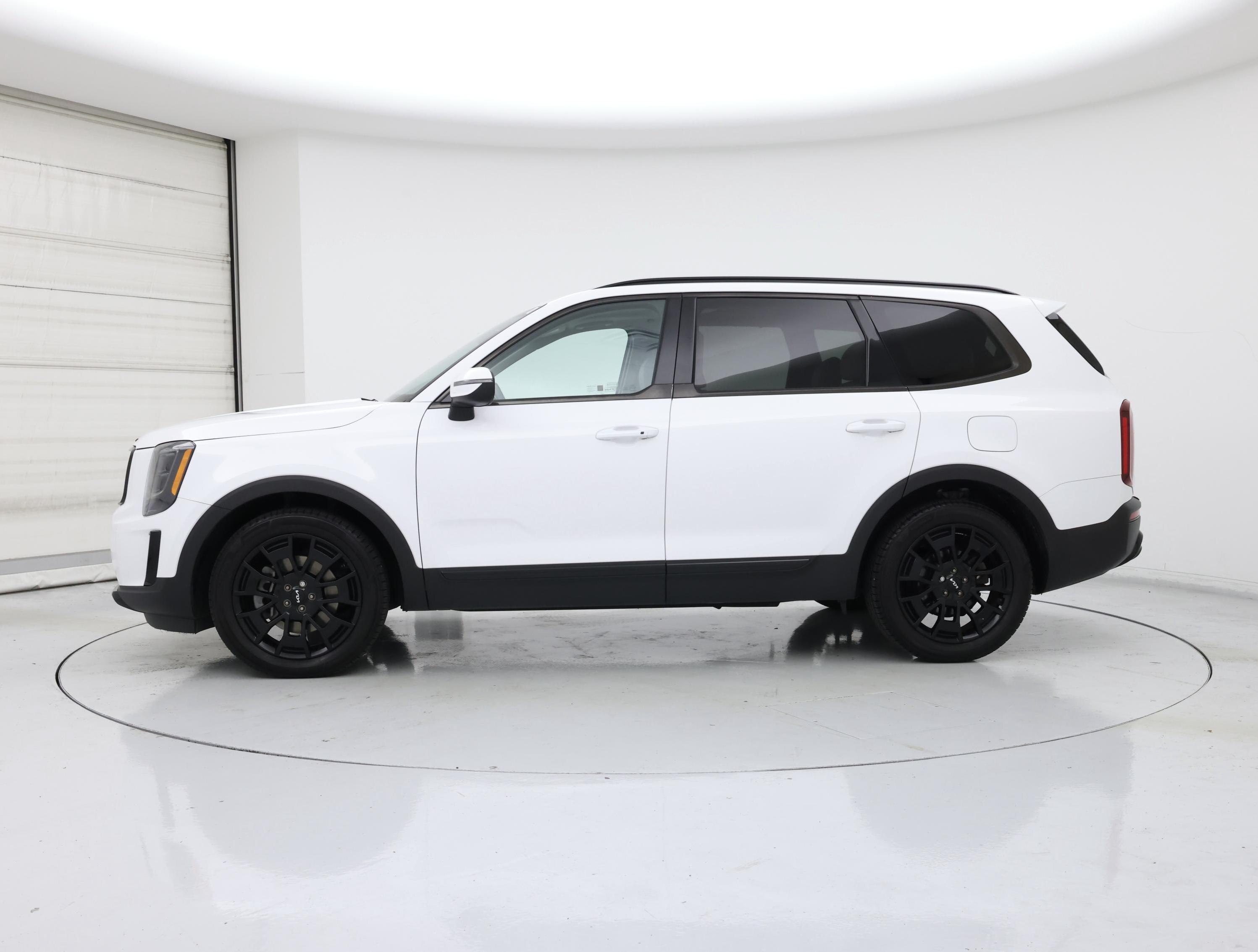 Thumbnail: 2022 Kia Telluride - 3