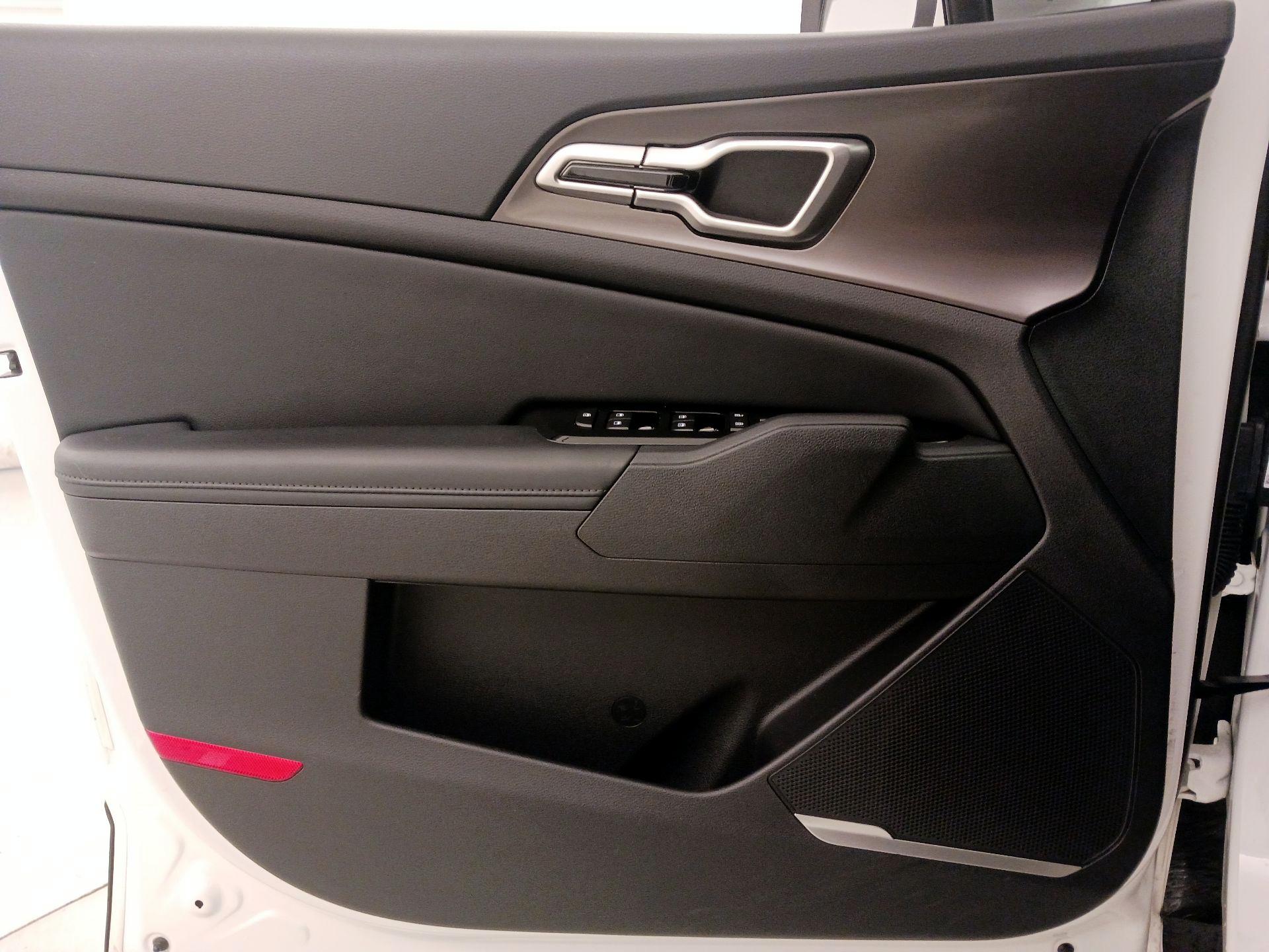 Thumbnail: 2024 Kia Sportage - 12
