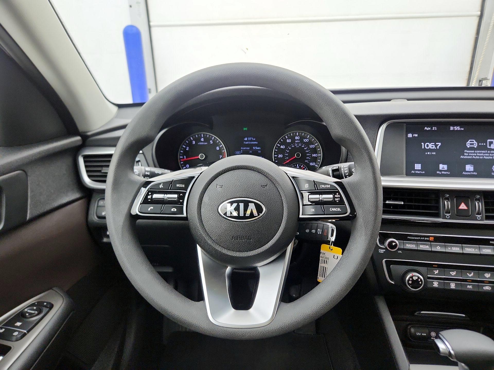 Thumbnail: 2020 Kia Optima - 10