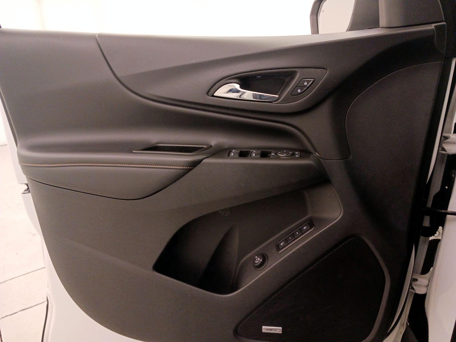 Thumbnail: 2020 Chevrolet Equinox - 12
