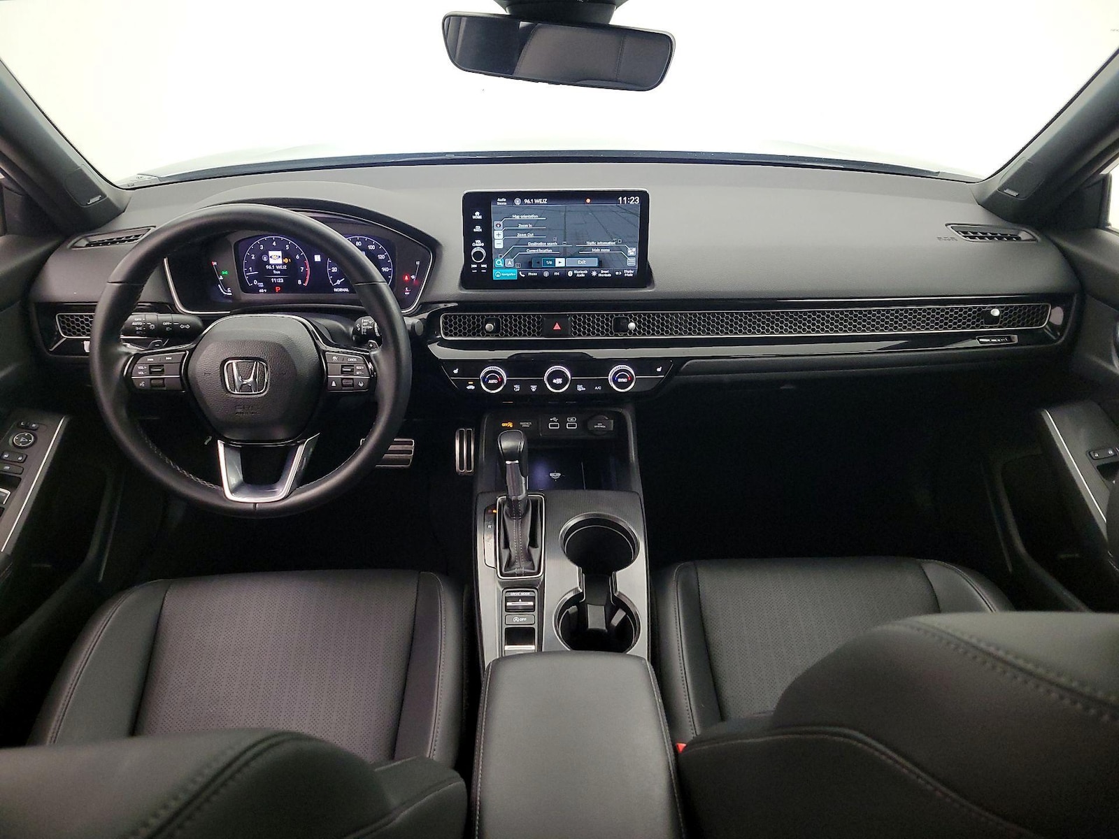 2022 Honda Civic Hatchback Sport Touring - Photo 10
