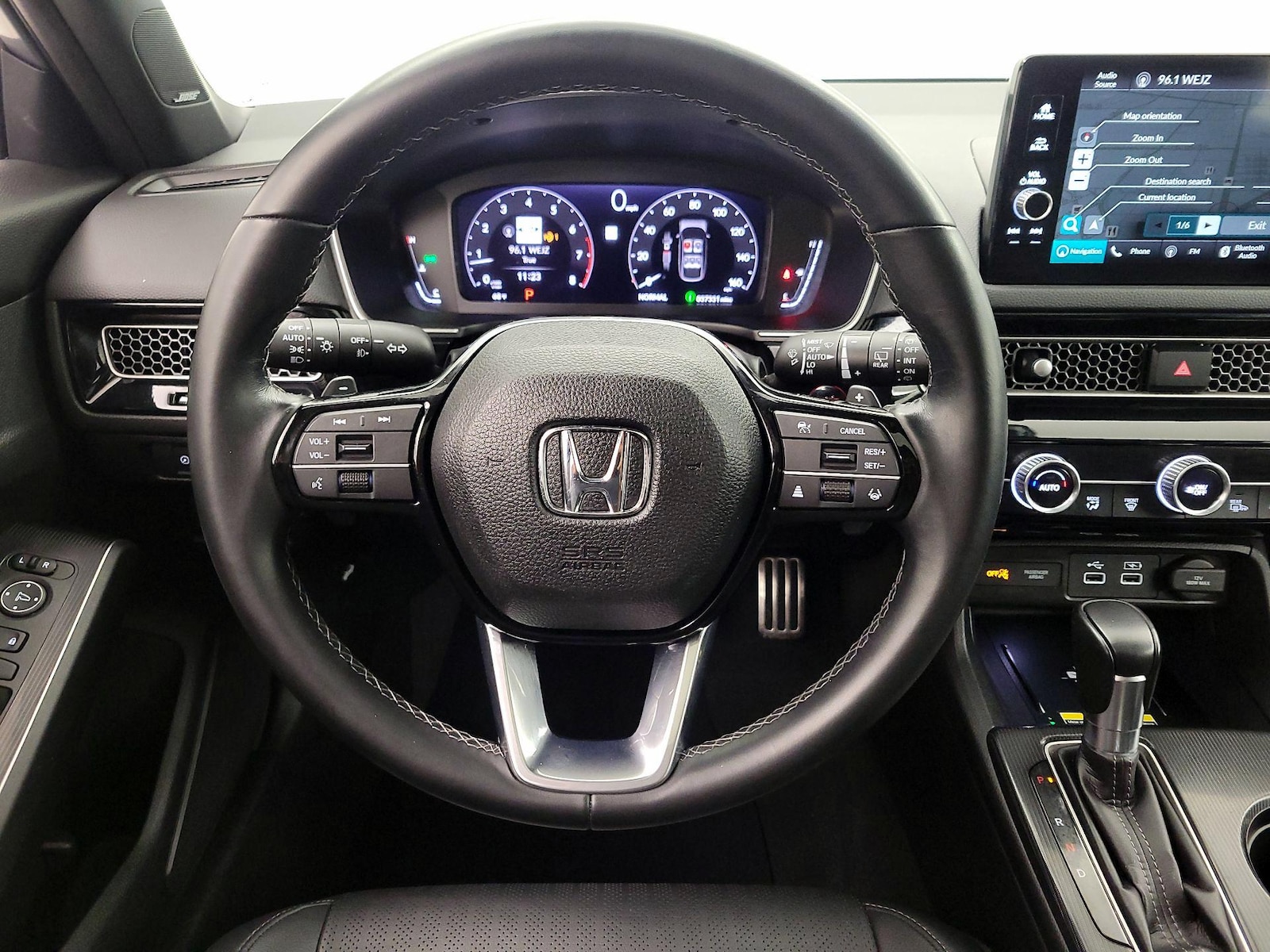 2022 Honda Civic Hatchback Sport Touring - Photo 11