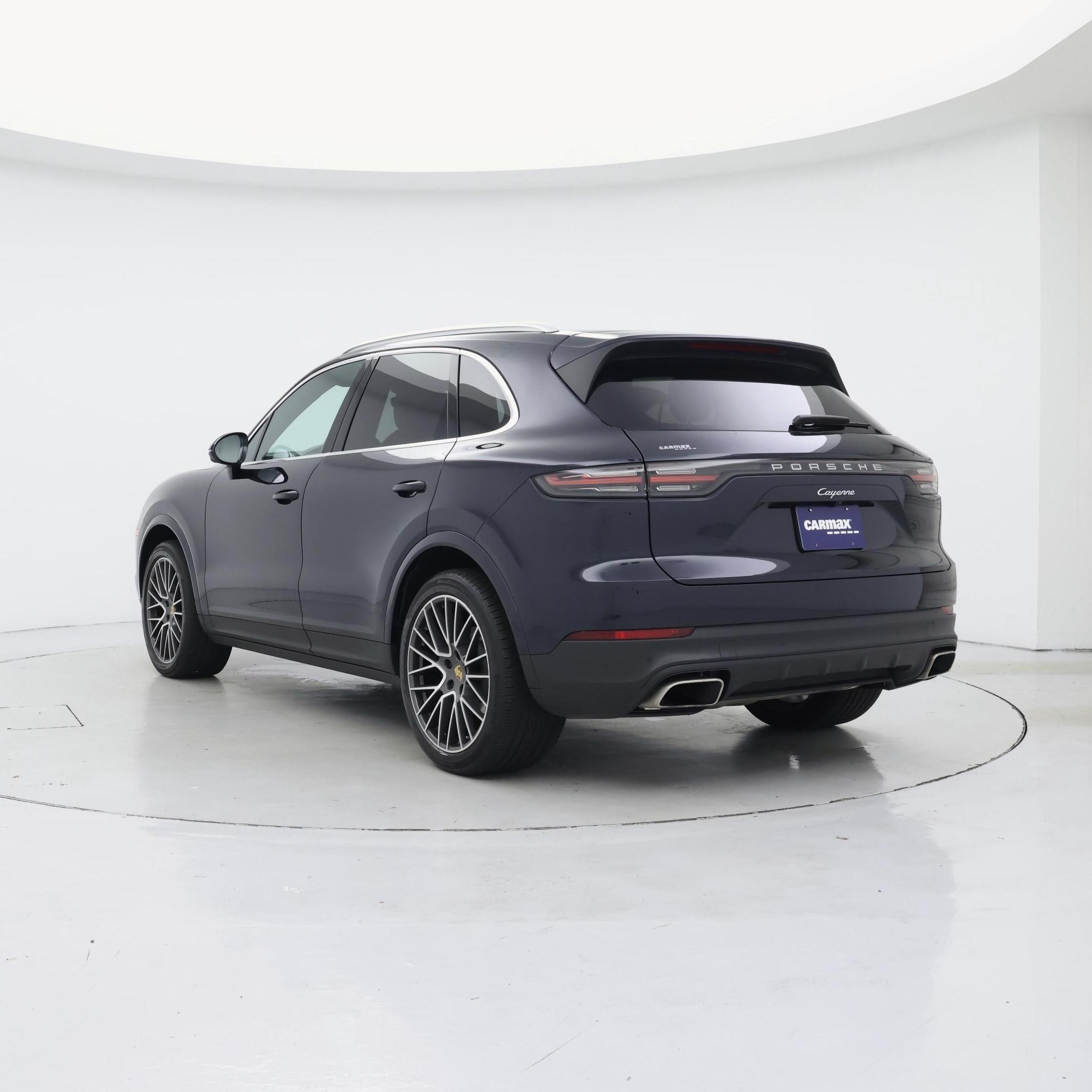 Thumbnail: 2020 Porsche Cayenne - 2