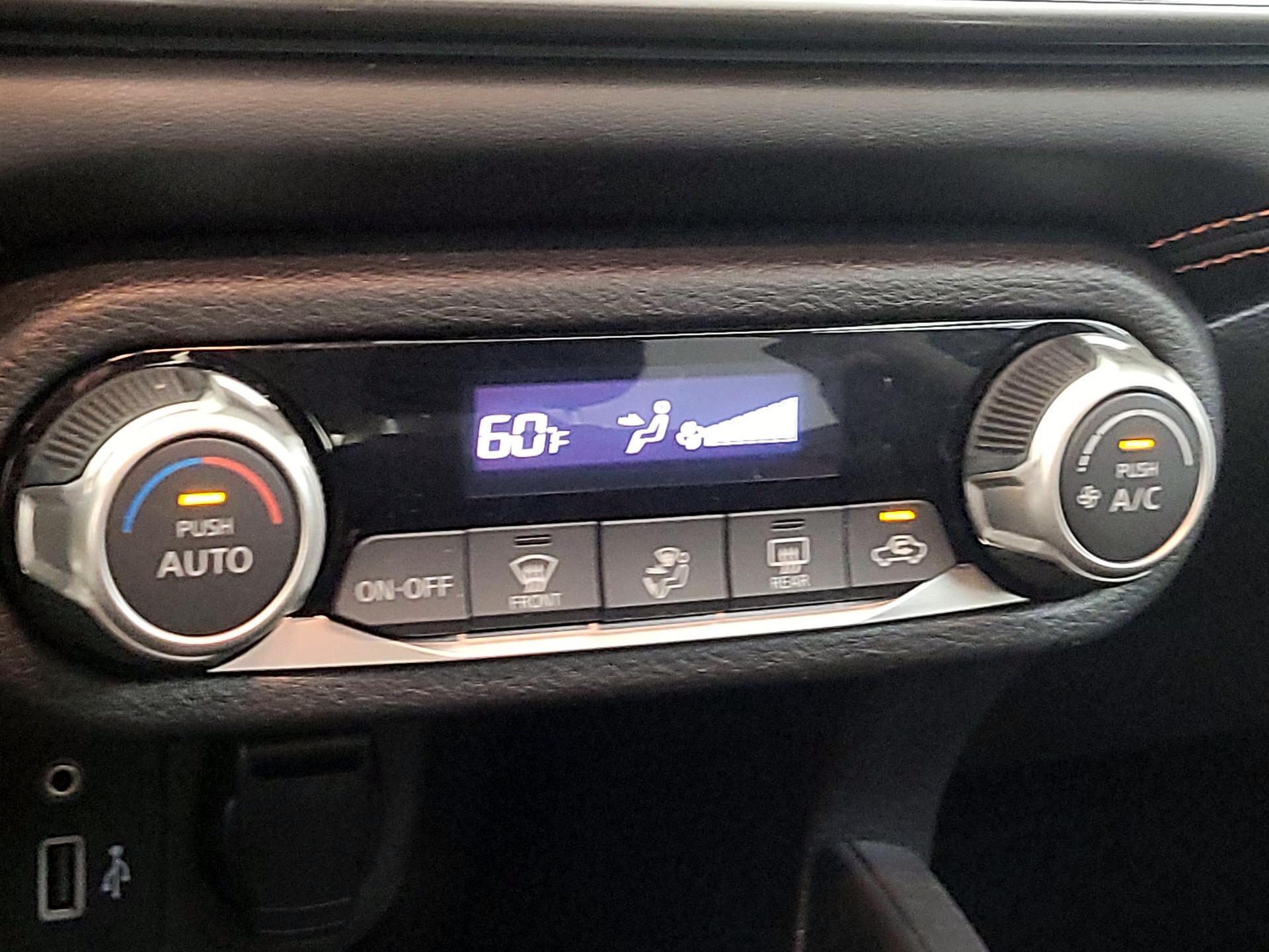 Thumbnail: 2020 Nissan Versa - 15