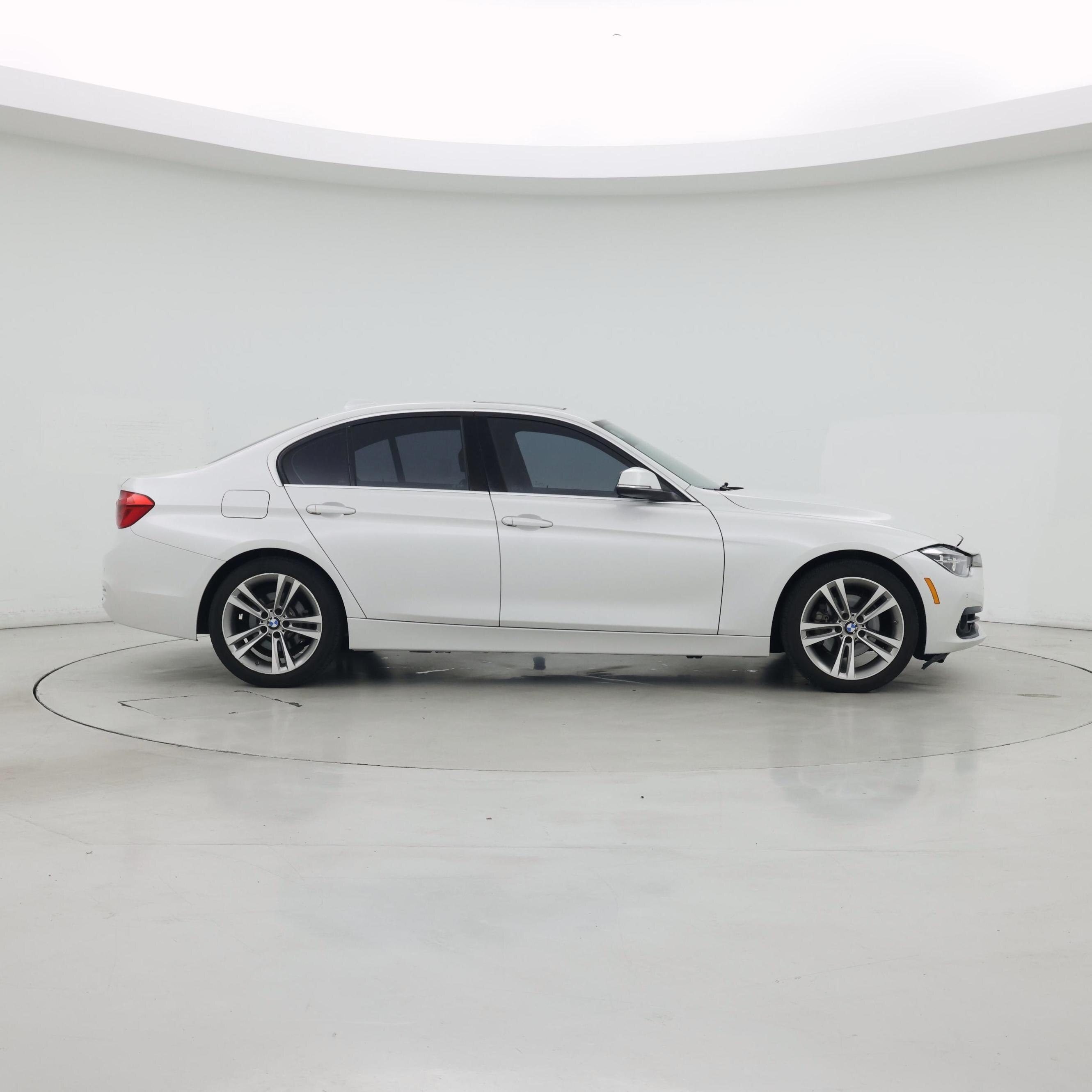 Thumbnail: 2017 BMW 3 Series - 7
