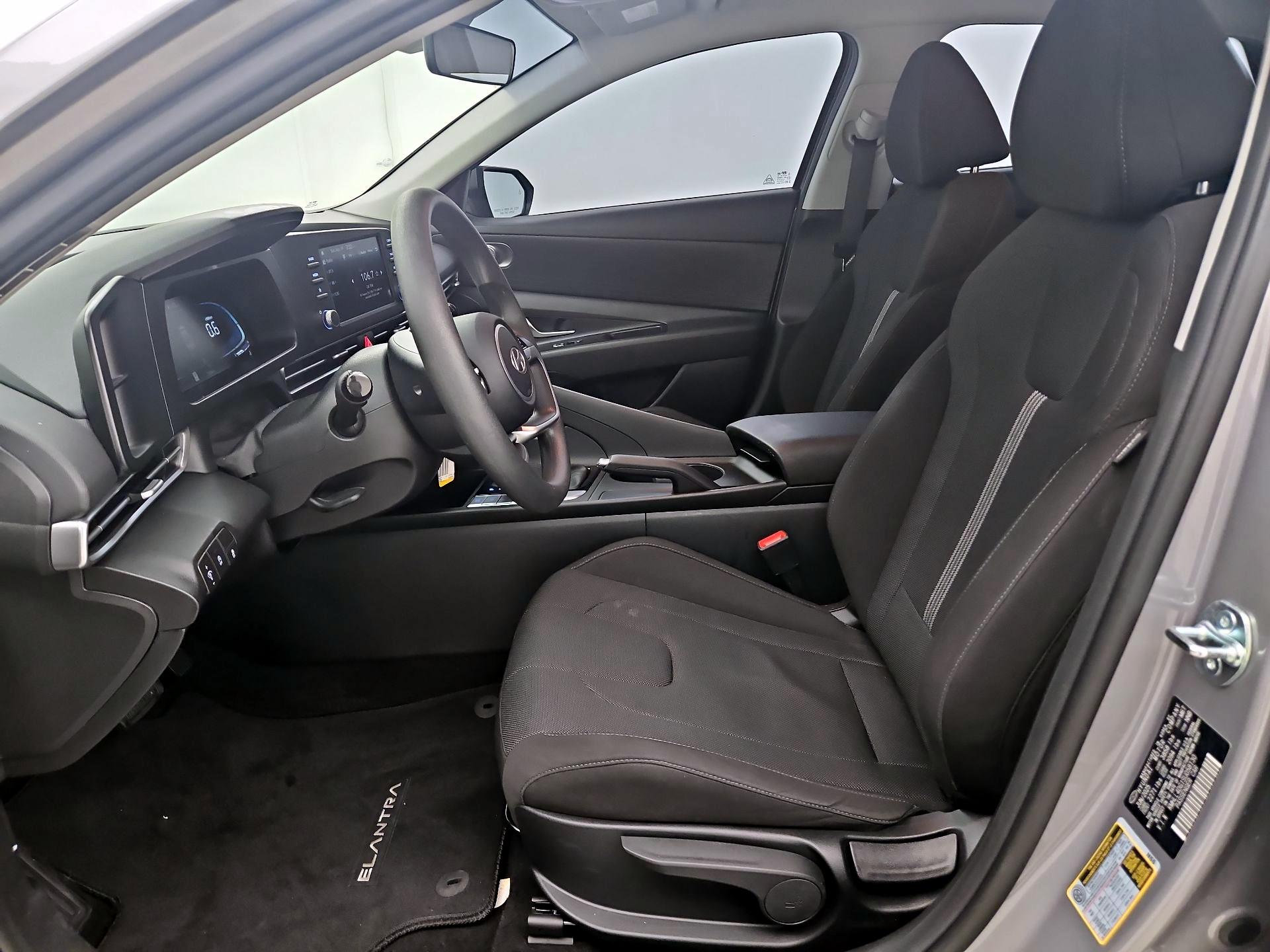 Thumbnail: 2025 Hyundai Elantra - 11