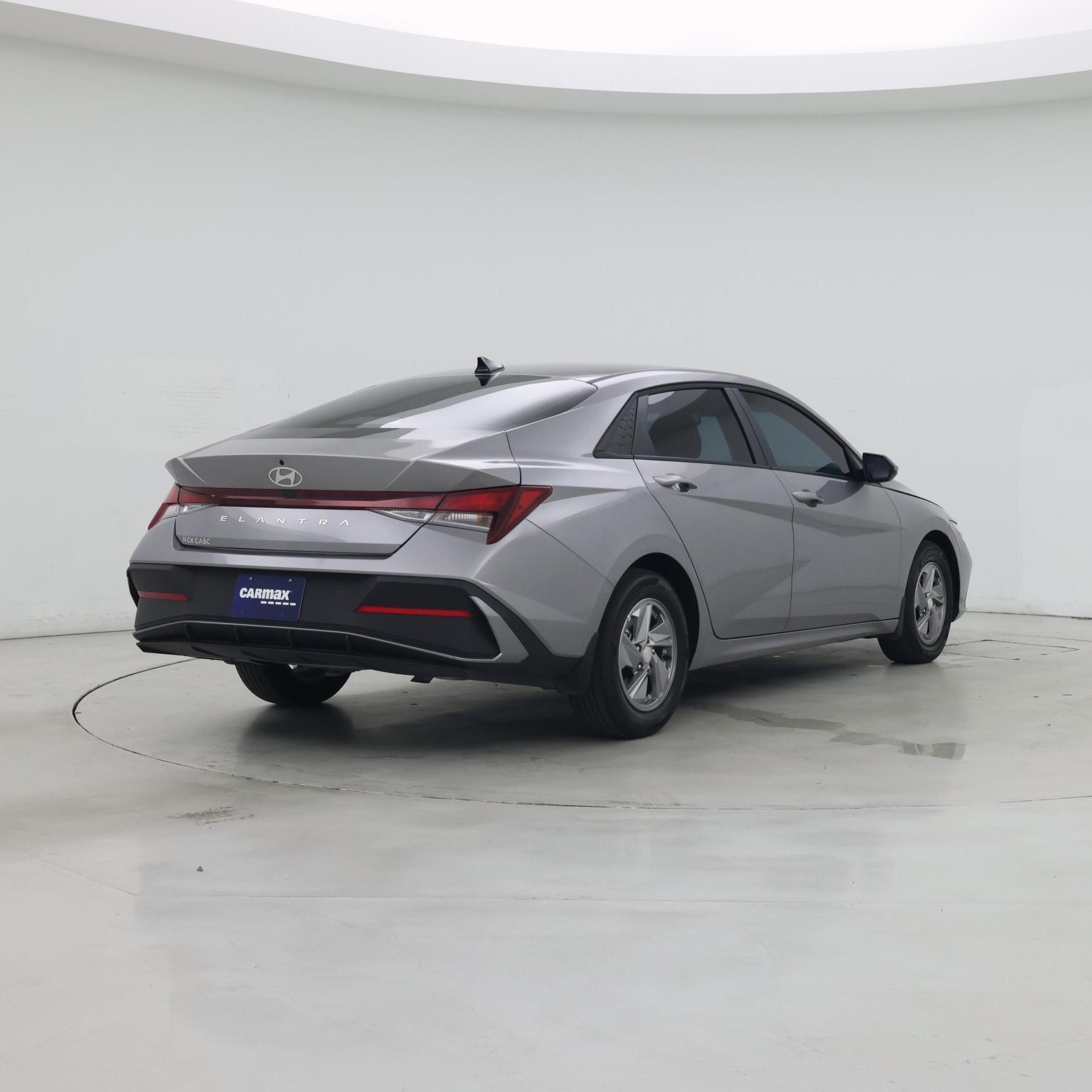 Thumbnail: 2025 Hyundai Elantra - 8