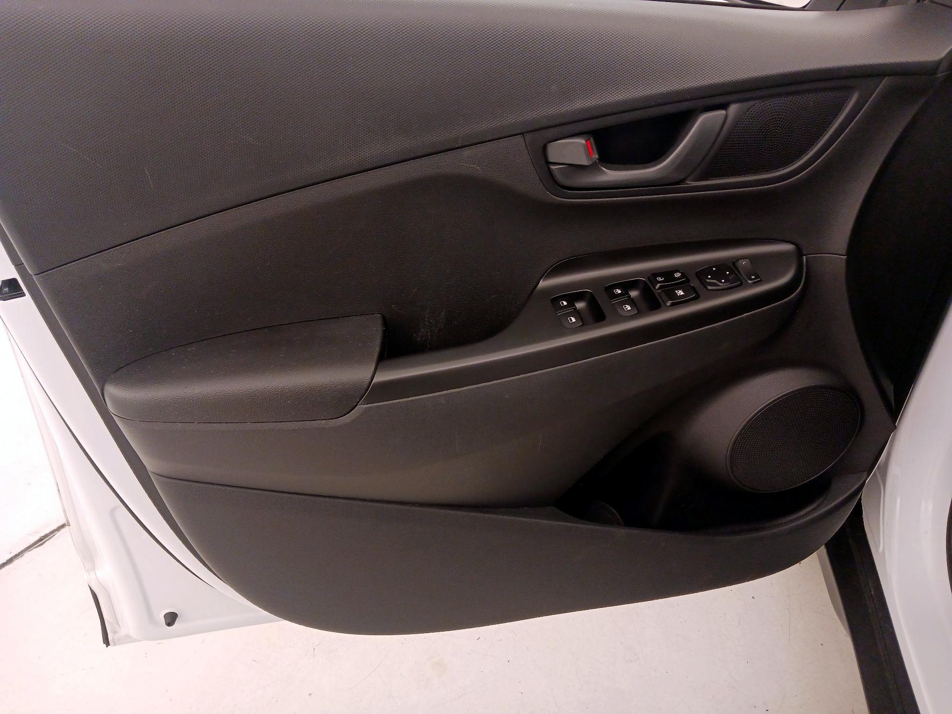 Thumbnail: 2023 Hyundai Kona - 12