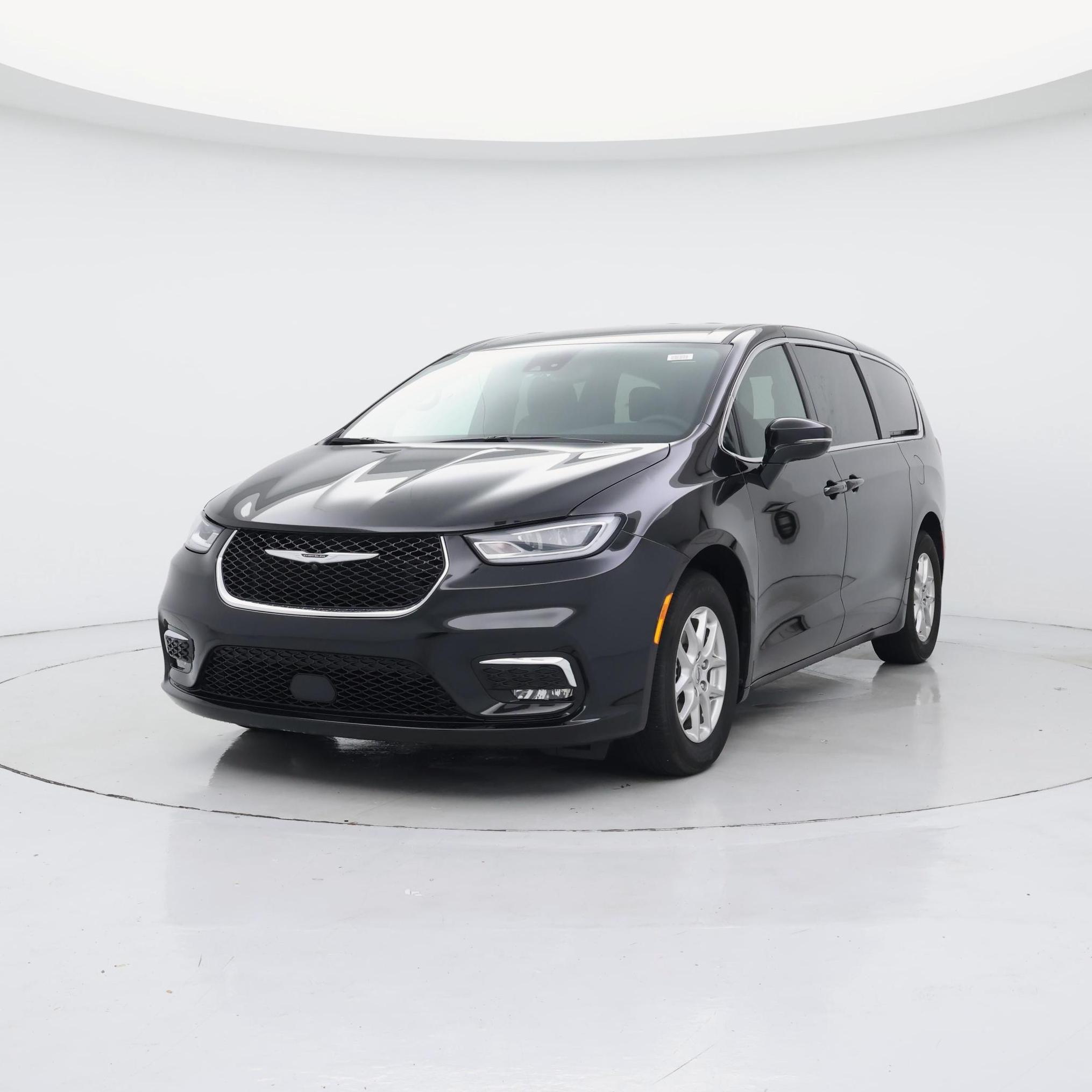 Thumbnail: 2025 Chrysler Pacifica - 4