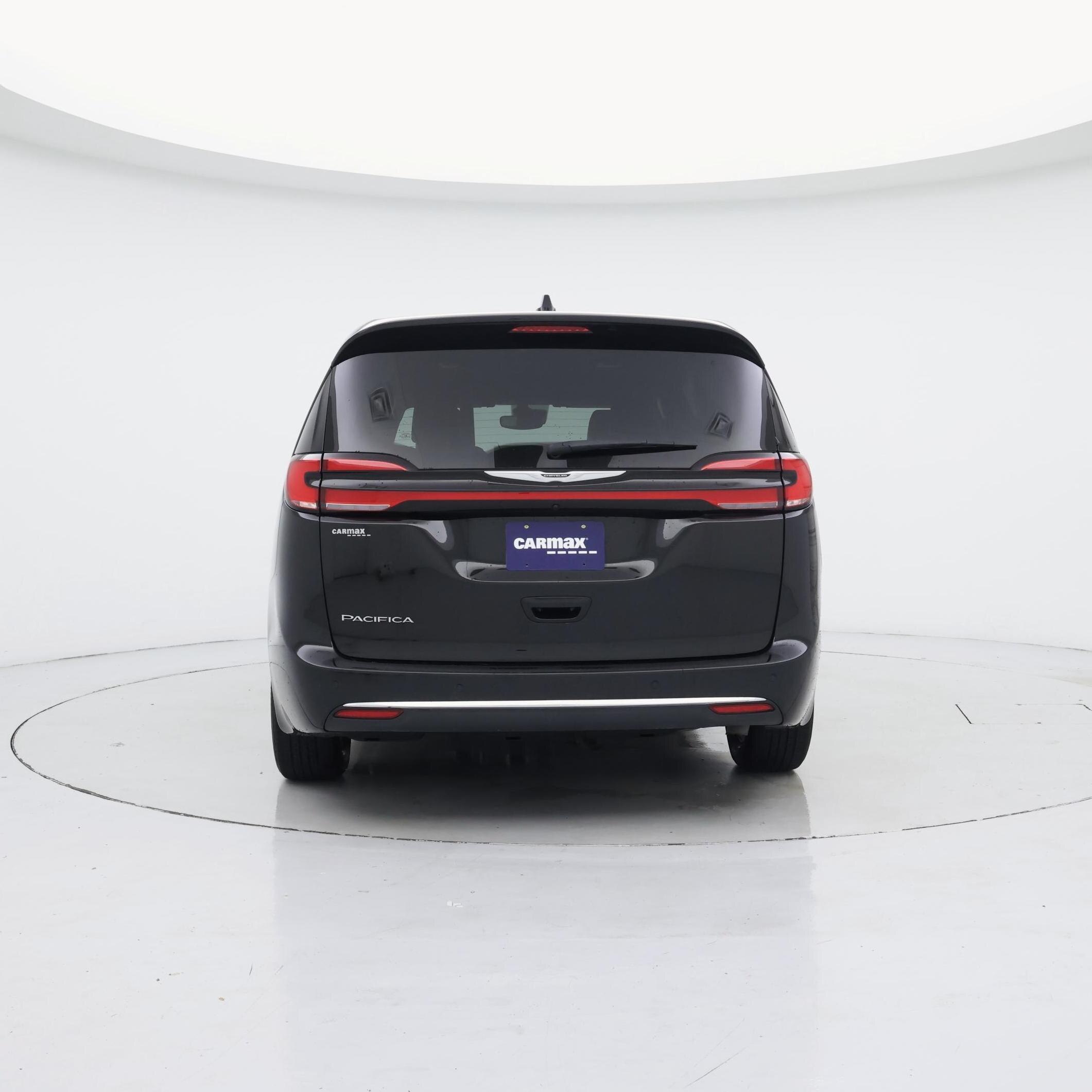 Thumbnail: 2025 Chrysler Pacifica - 6